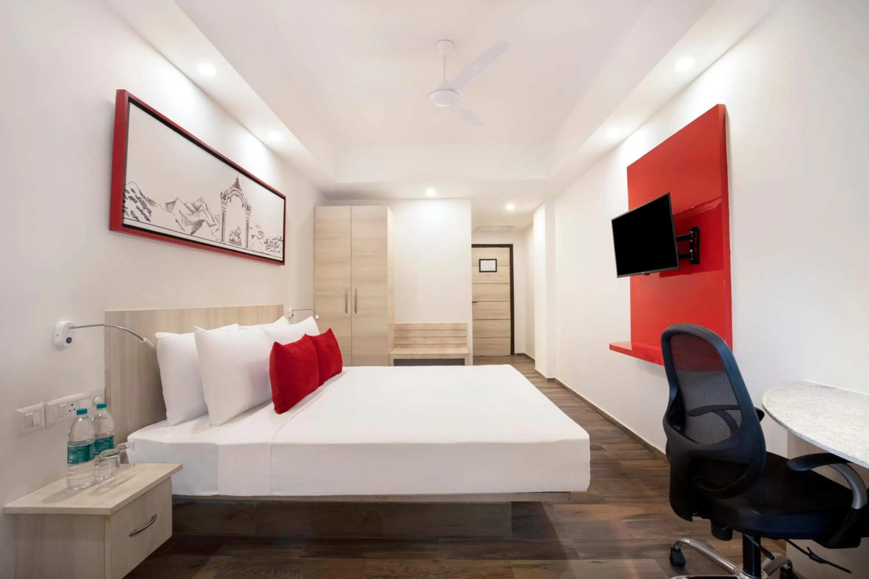 Bedroom, Bed in Red Fox by Lemon Tree Hotels, Neelkanth
