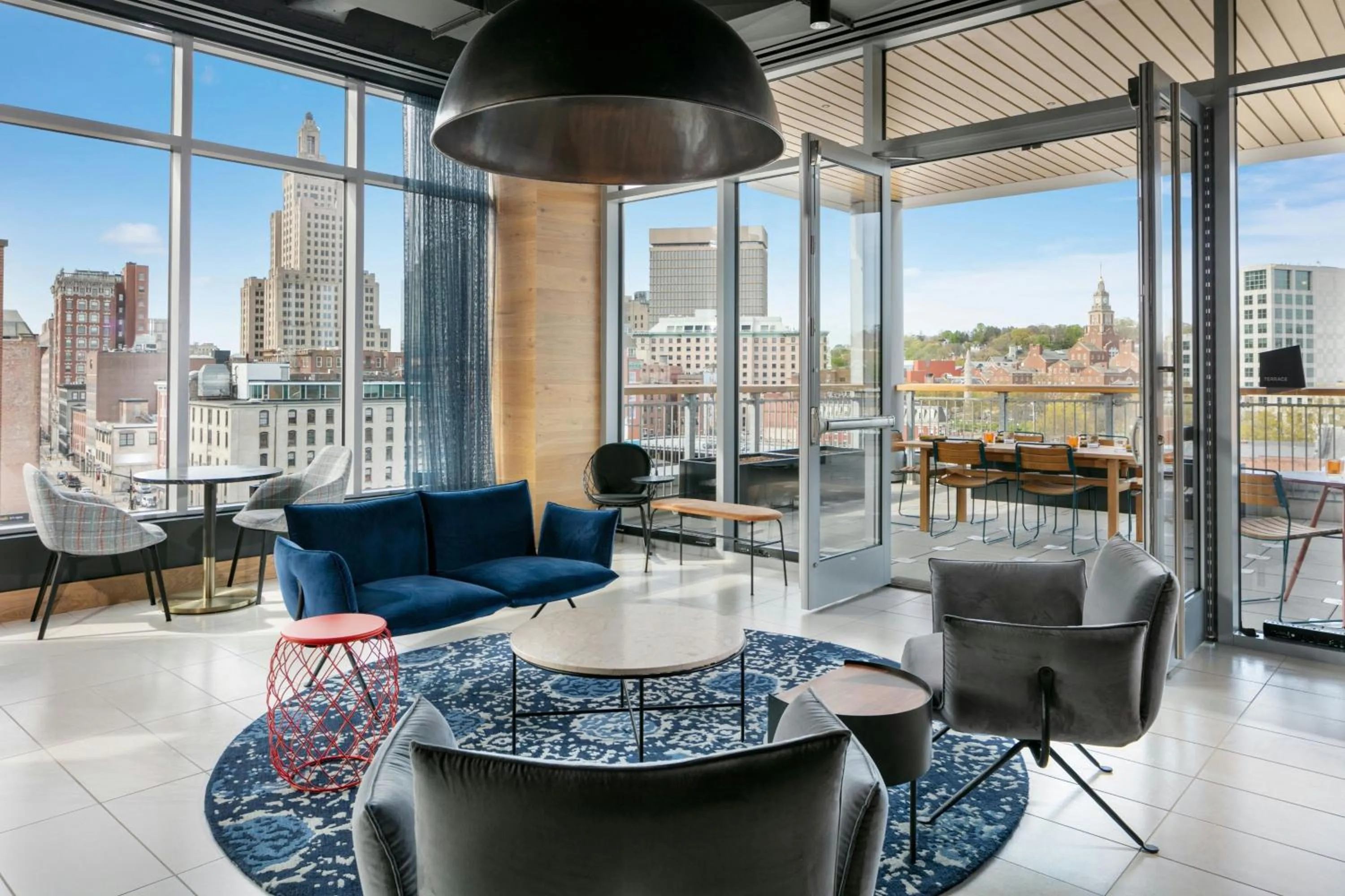 Restaurant/places to eat in Aloft Providence Downtown