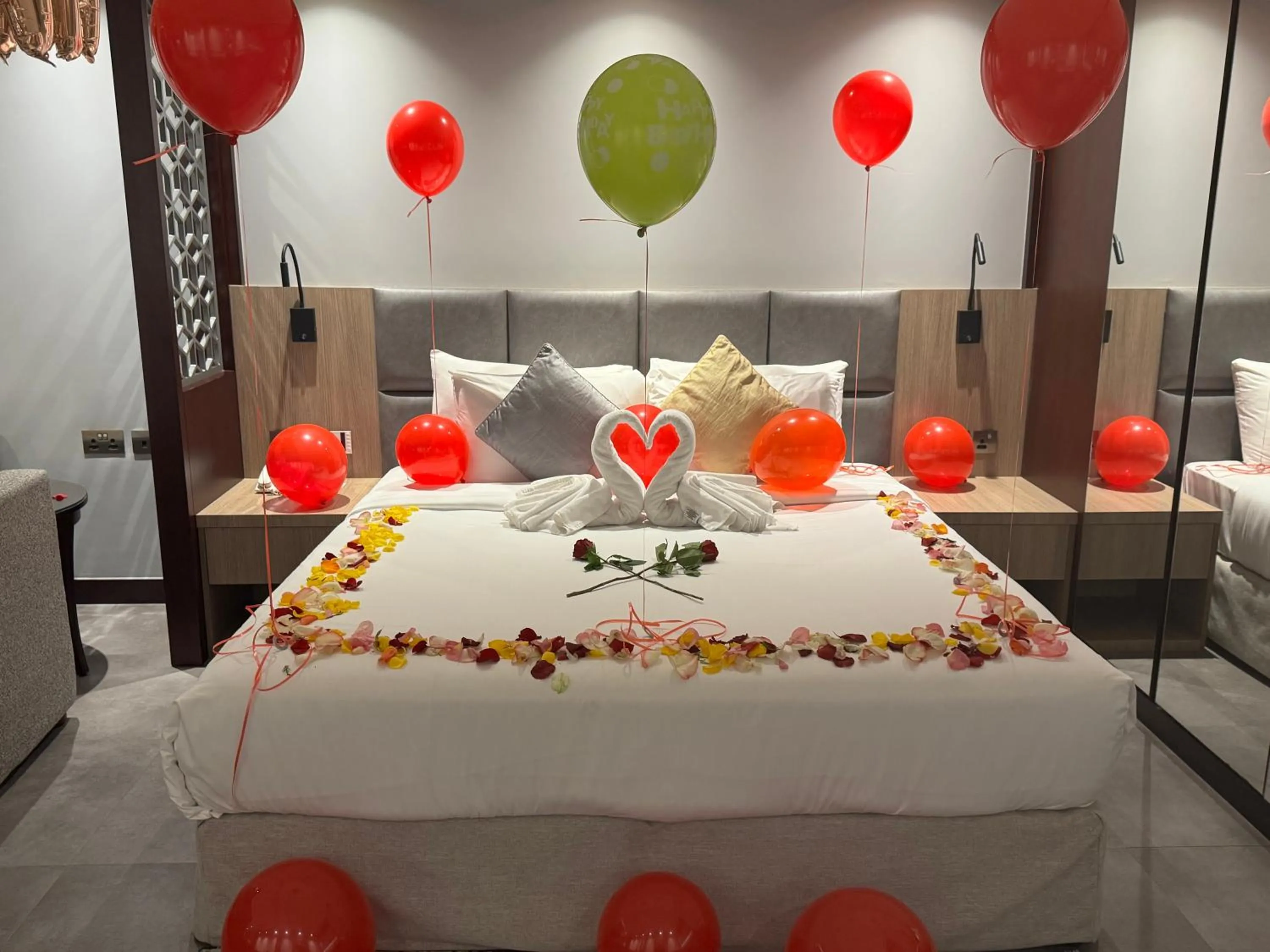 Bed in SITARA HOTEL APARTMENT