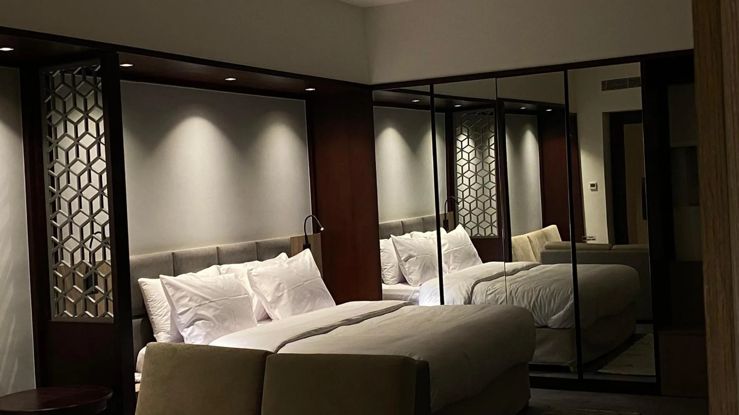 Bed in SITARA HOTEL APARTMENT