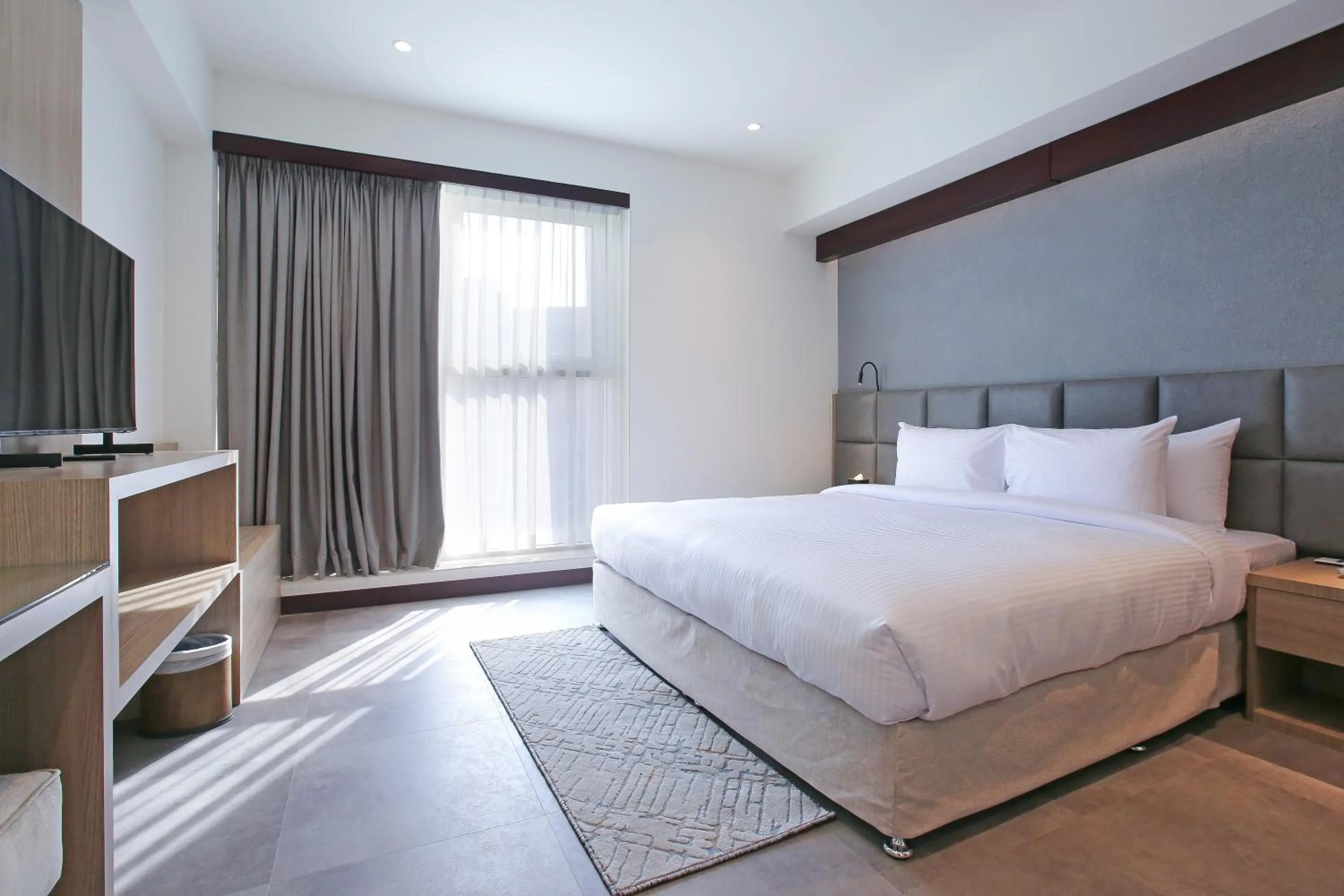 TV and multimedia, Bed in SITARA HOTEL APARTMENT