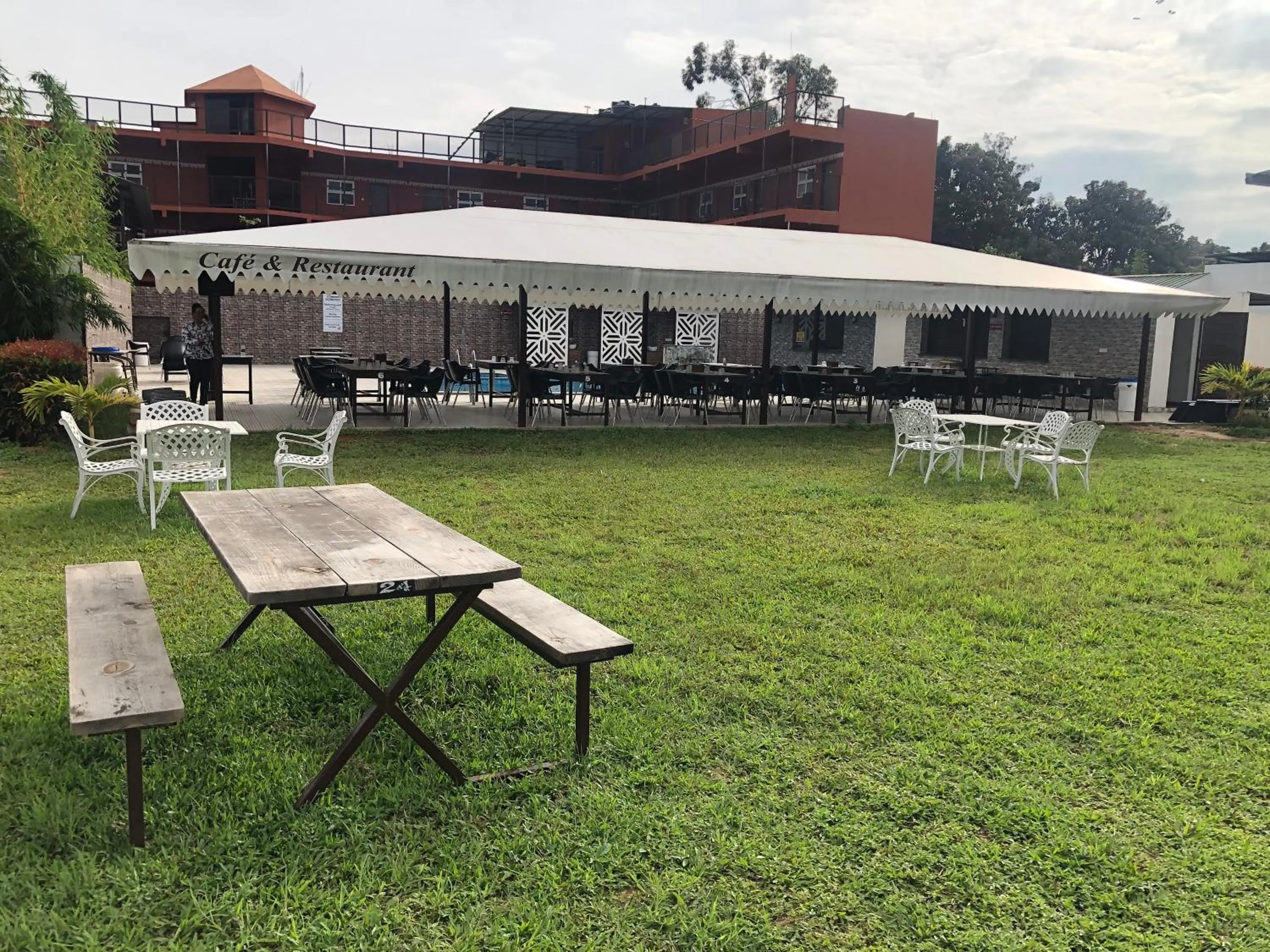 Seating area in Vistar Resort & Hotels