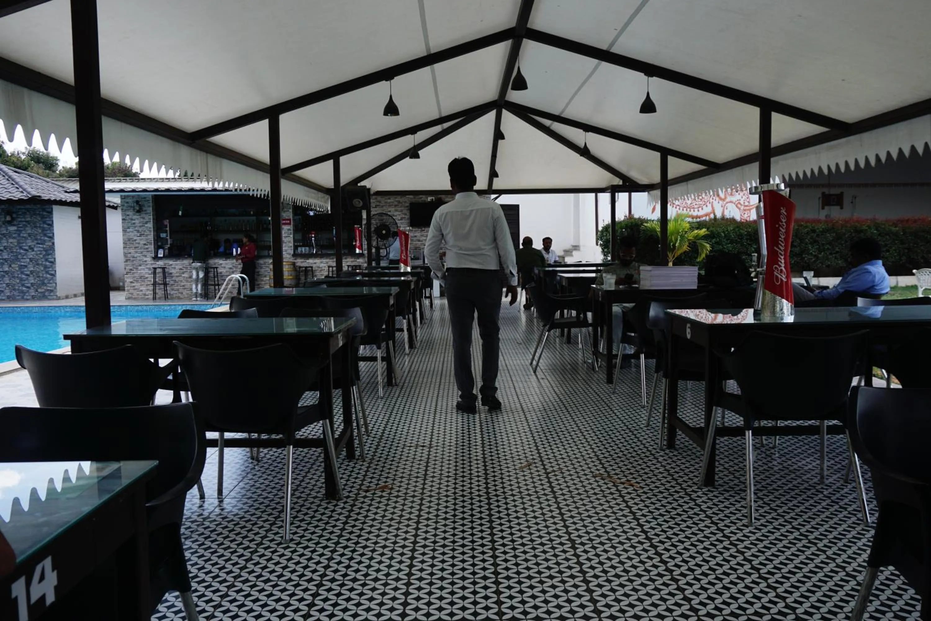 Restaurant/places to eat in Vistar Resort & Hotels