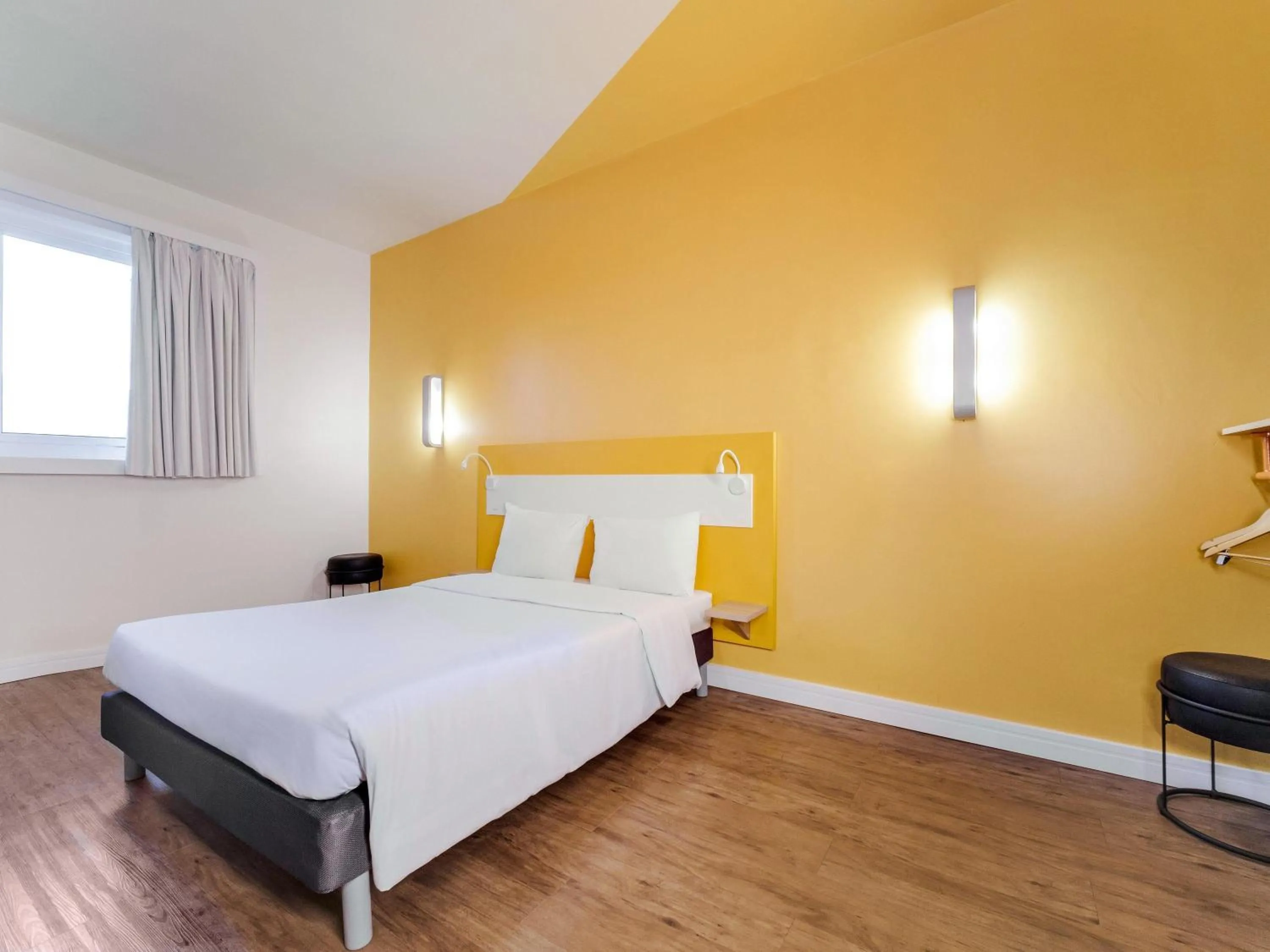 Bedroom, Bed in Ibis Budget Farroupilha