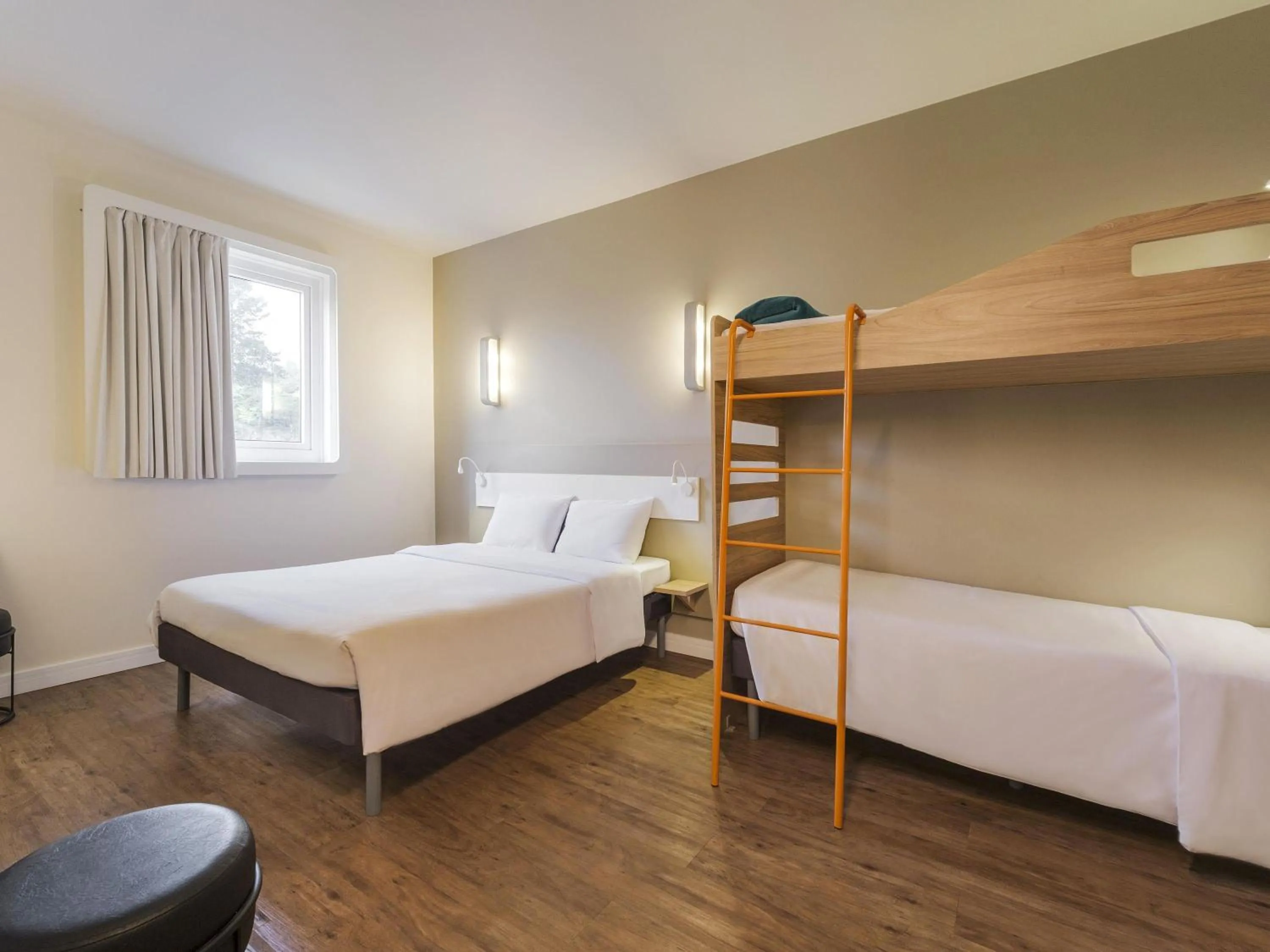 Bedroom, Bed in Ibis Budget Farroupilha