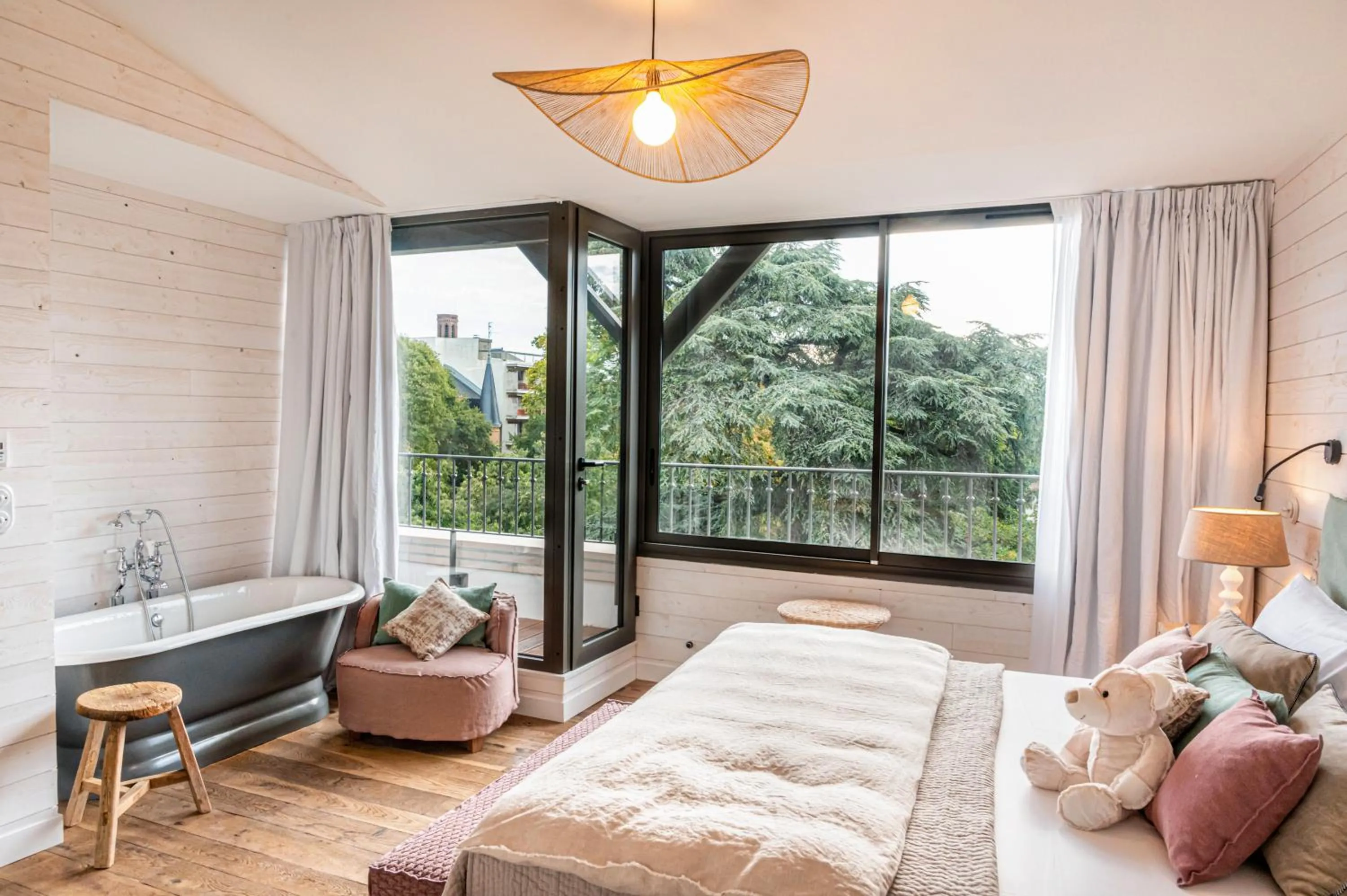 Garden view, Bed in Boutique Hotel SOCLO