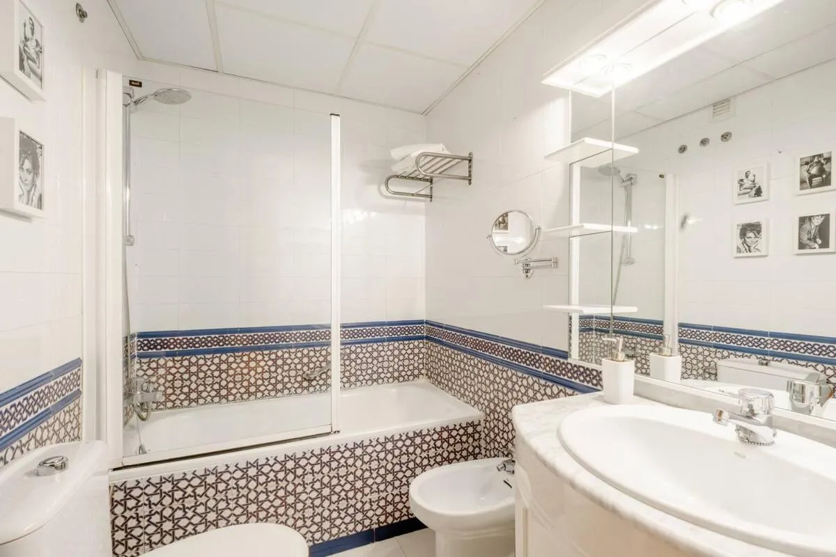 Cozy&quiet Apt in SanVicente st Andalusian patio