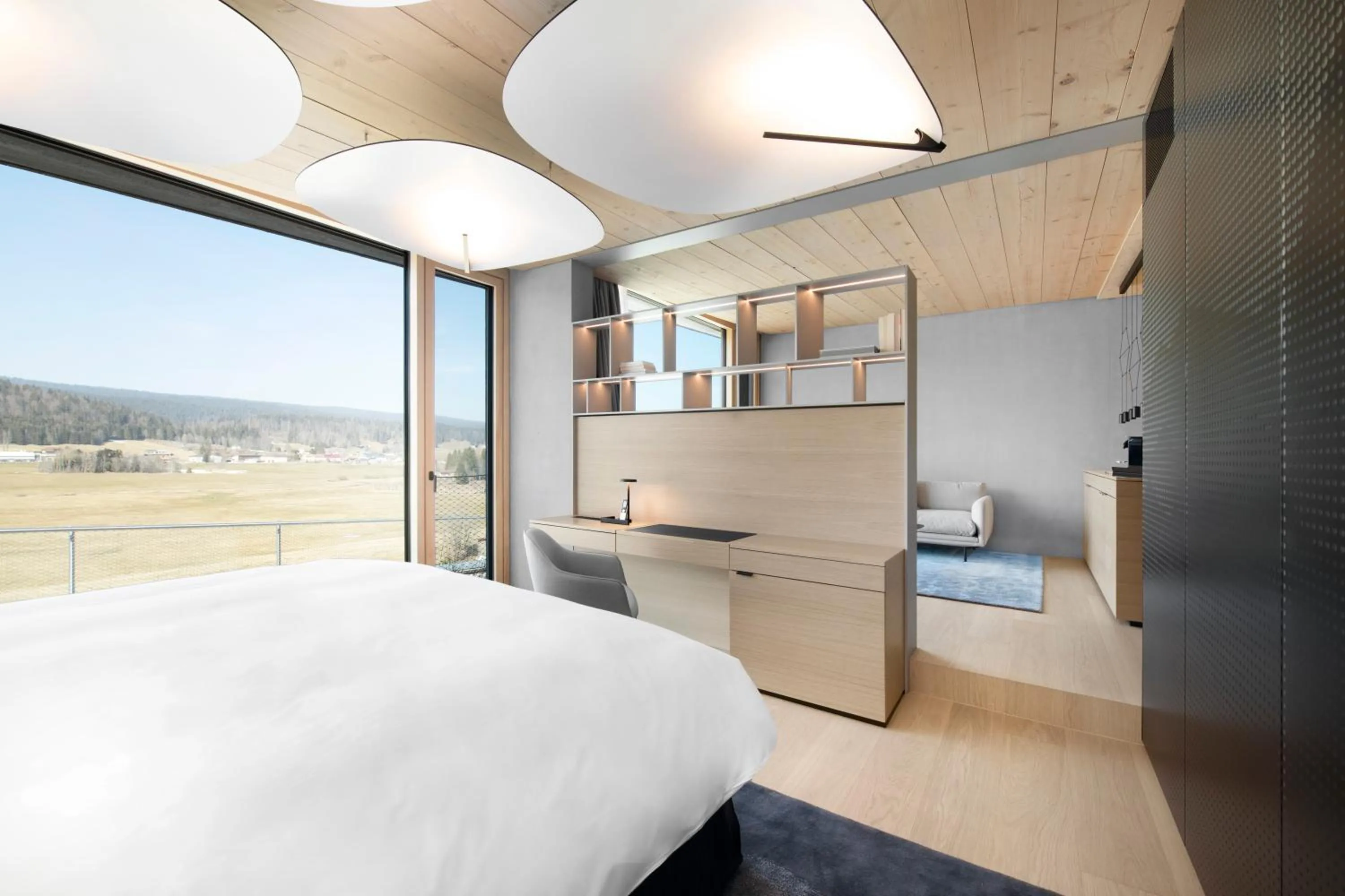 Photo of the whole room, Bed in Hôtel des Horlogers