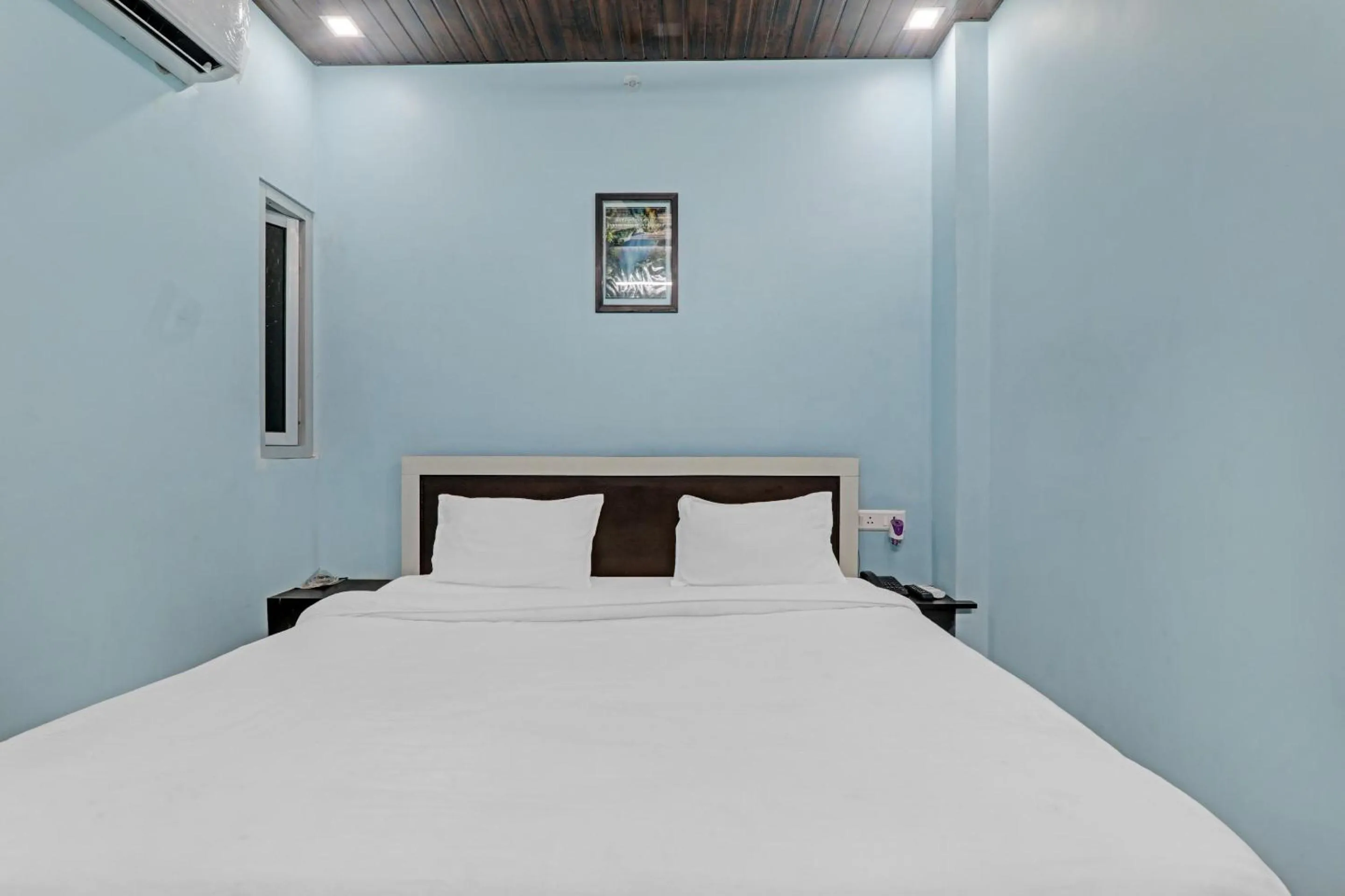 Bedroom, Bed in Hotel O Drip Inn