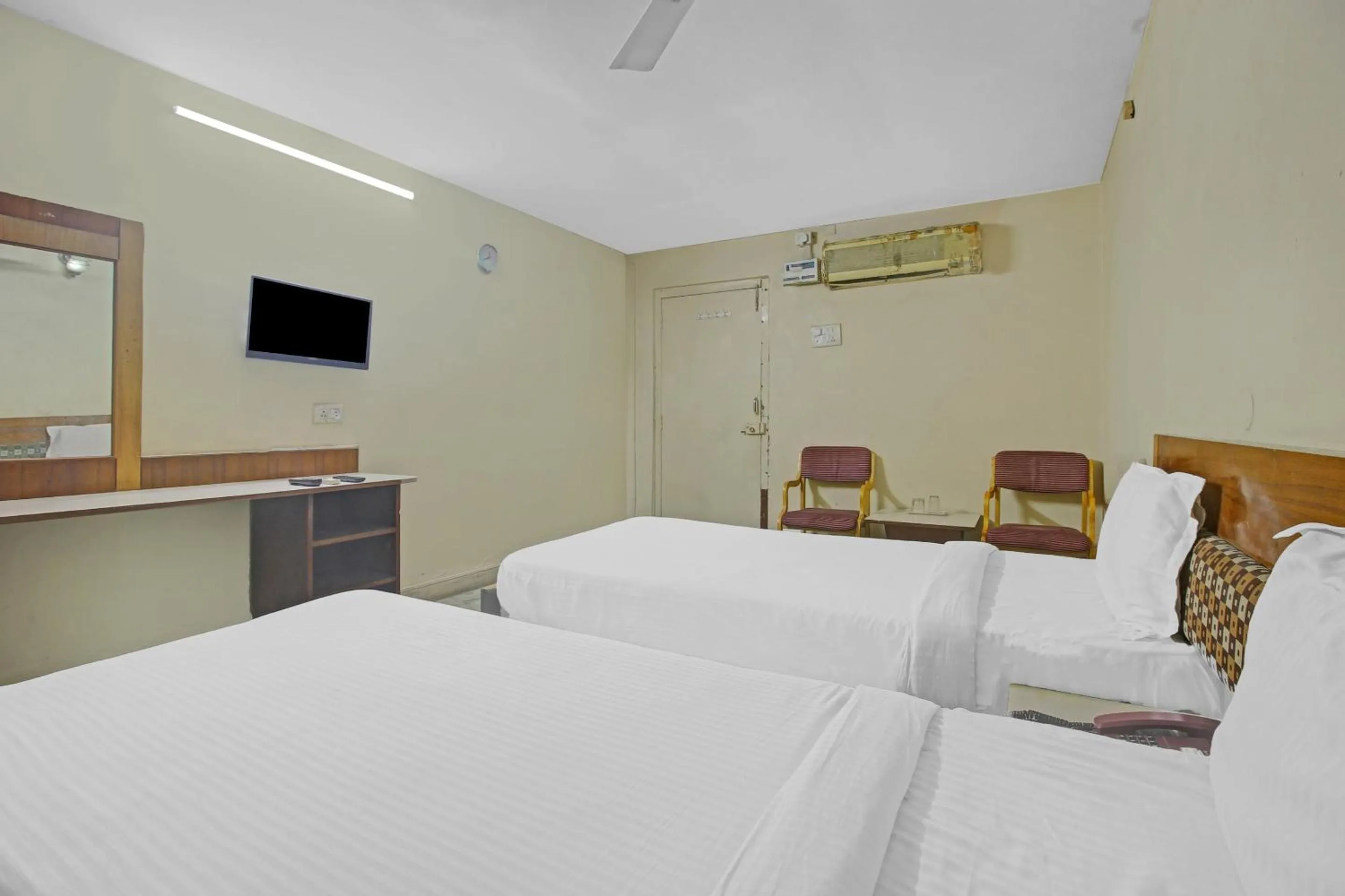 Bedroom, Bed in Hotel O Rahul International Hyderabad