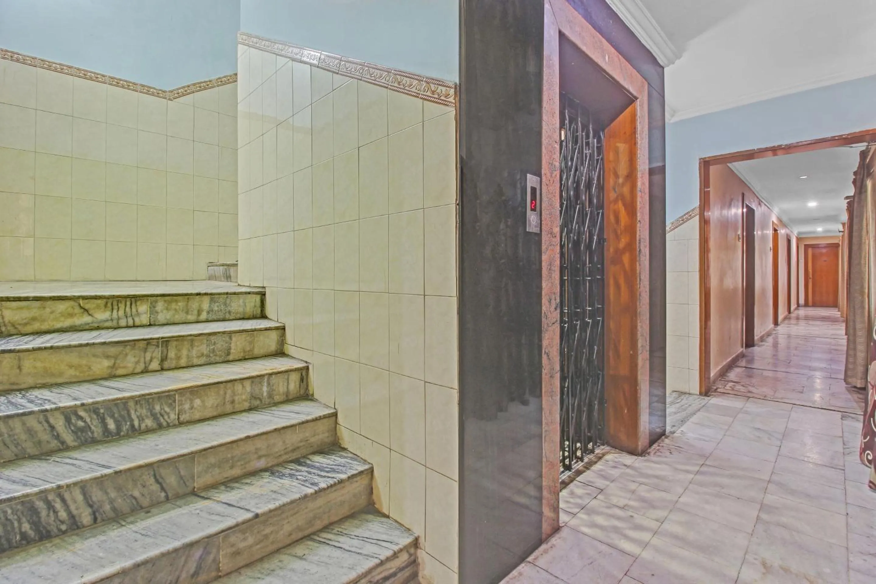 Facade/entrance in Hotel O Rahul International Hyderabad