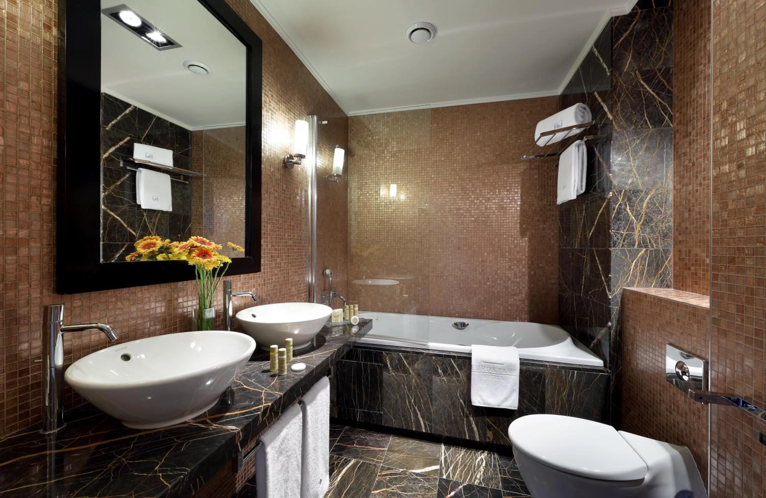 Bathroom in Eurostars Thalia