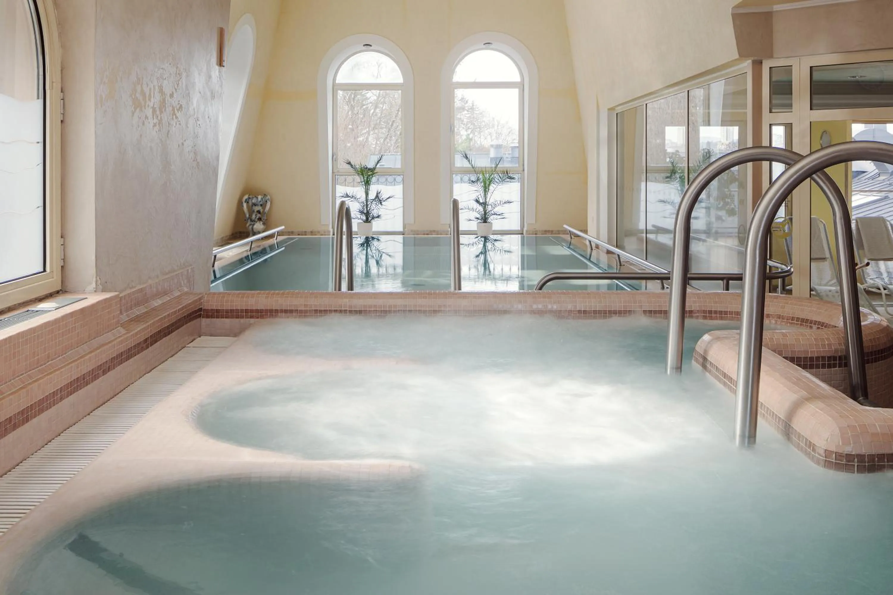 Hot Tub in Humboldt Park Hotel & Spa