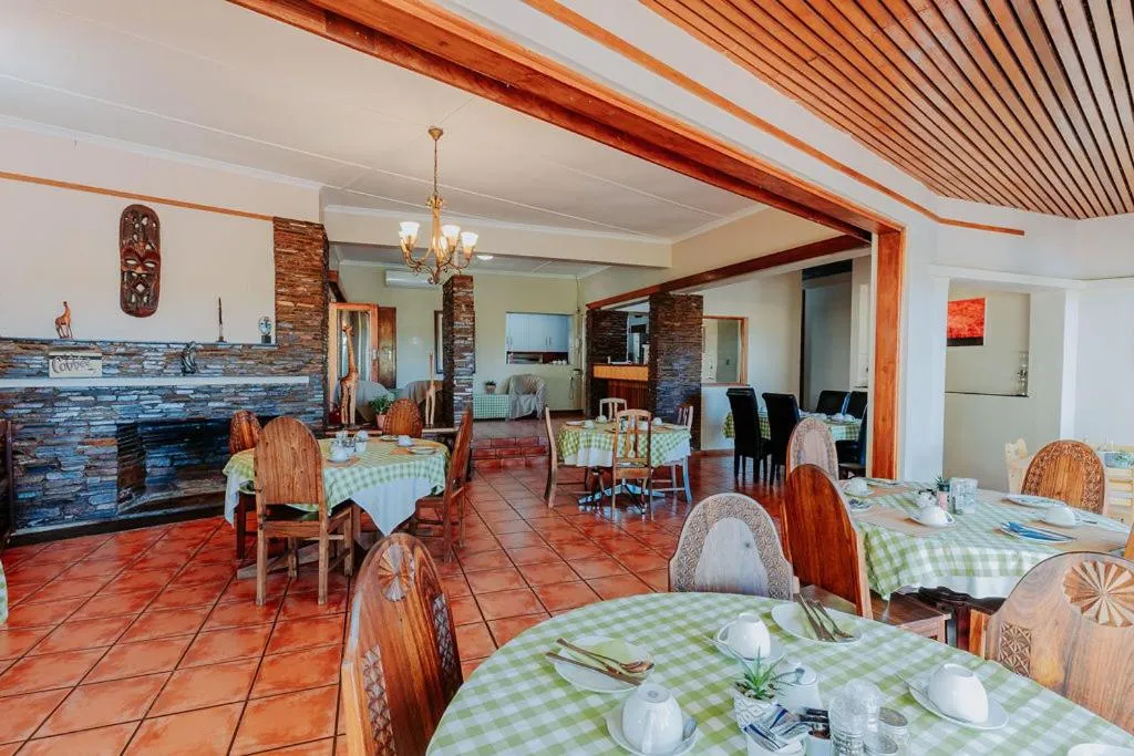 Restaurant/places to eat in Riverbank Lodge