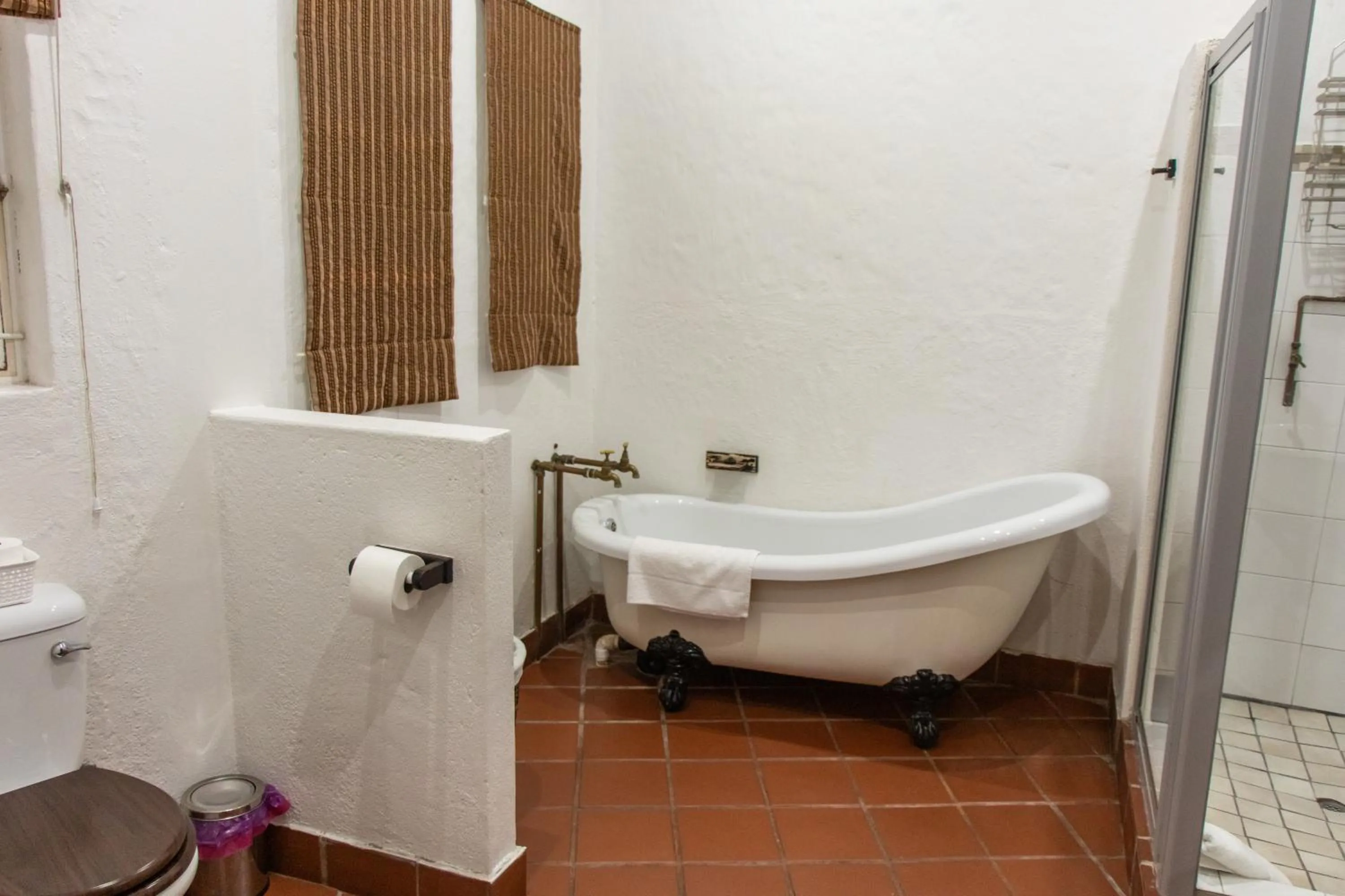 Bath in Riverbank Lodge