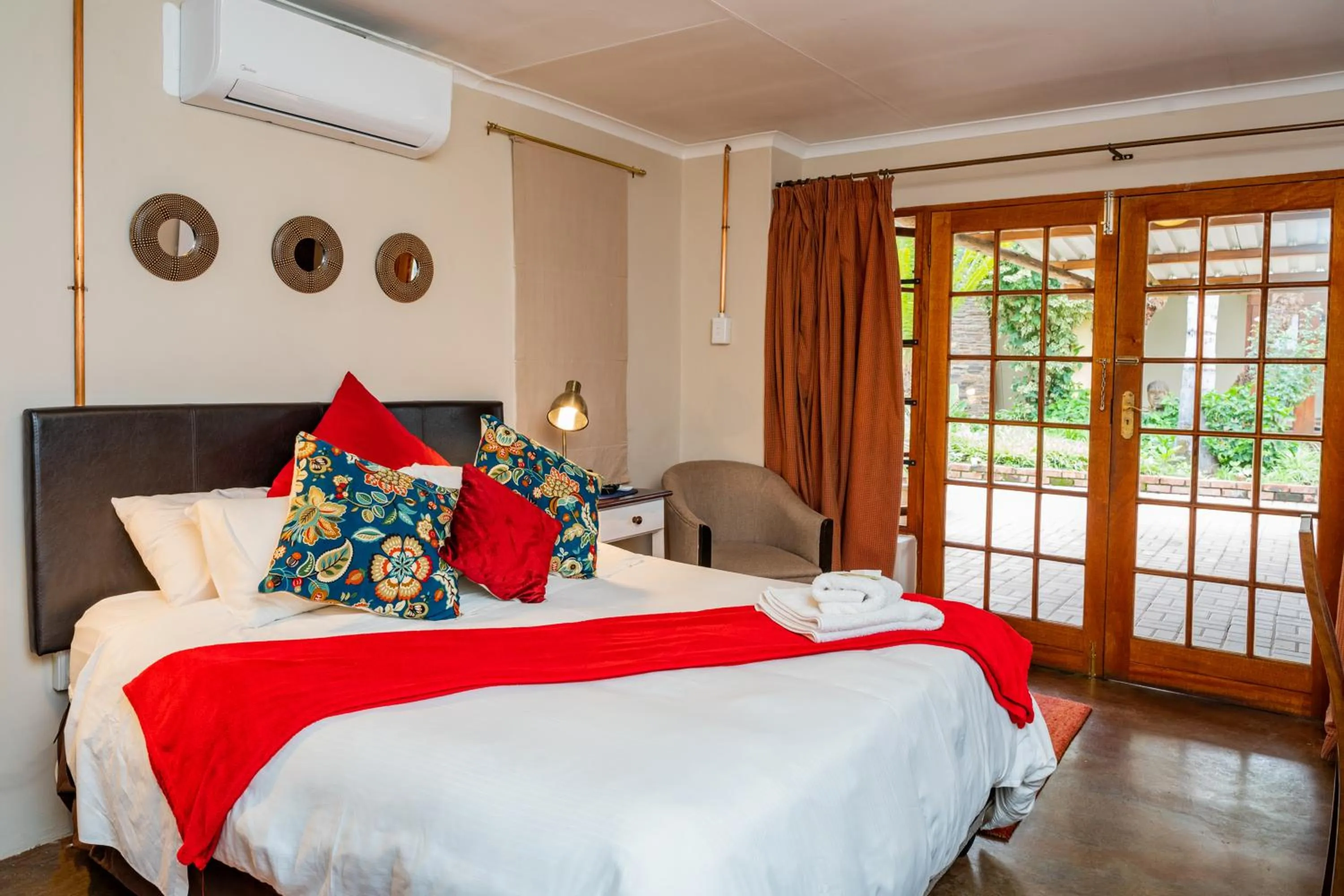 Bed in Riverbank Lodge