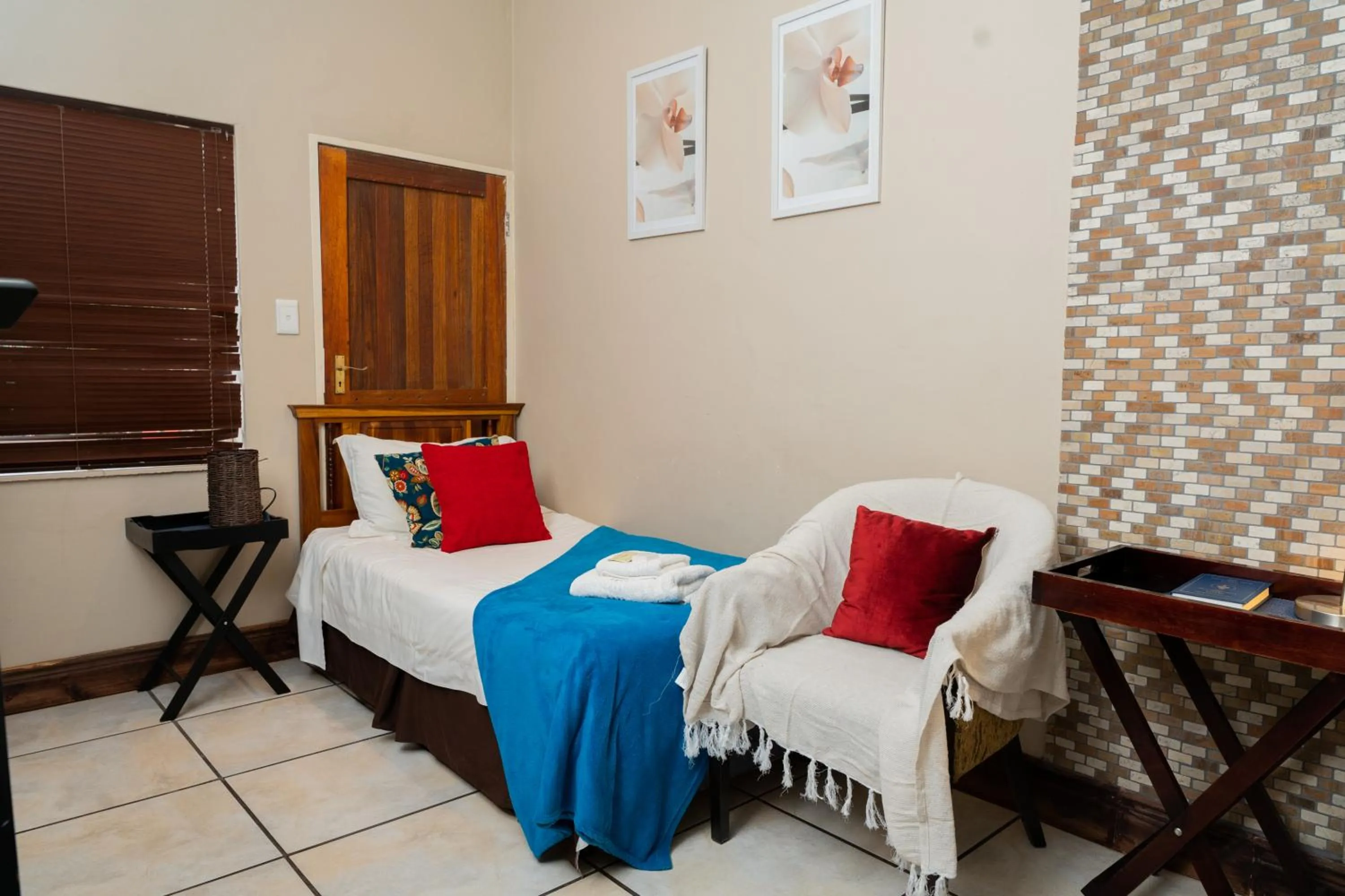 Bed in Riverbank Lodge