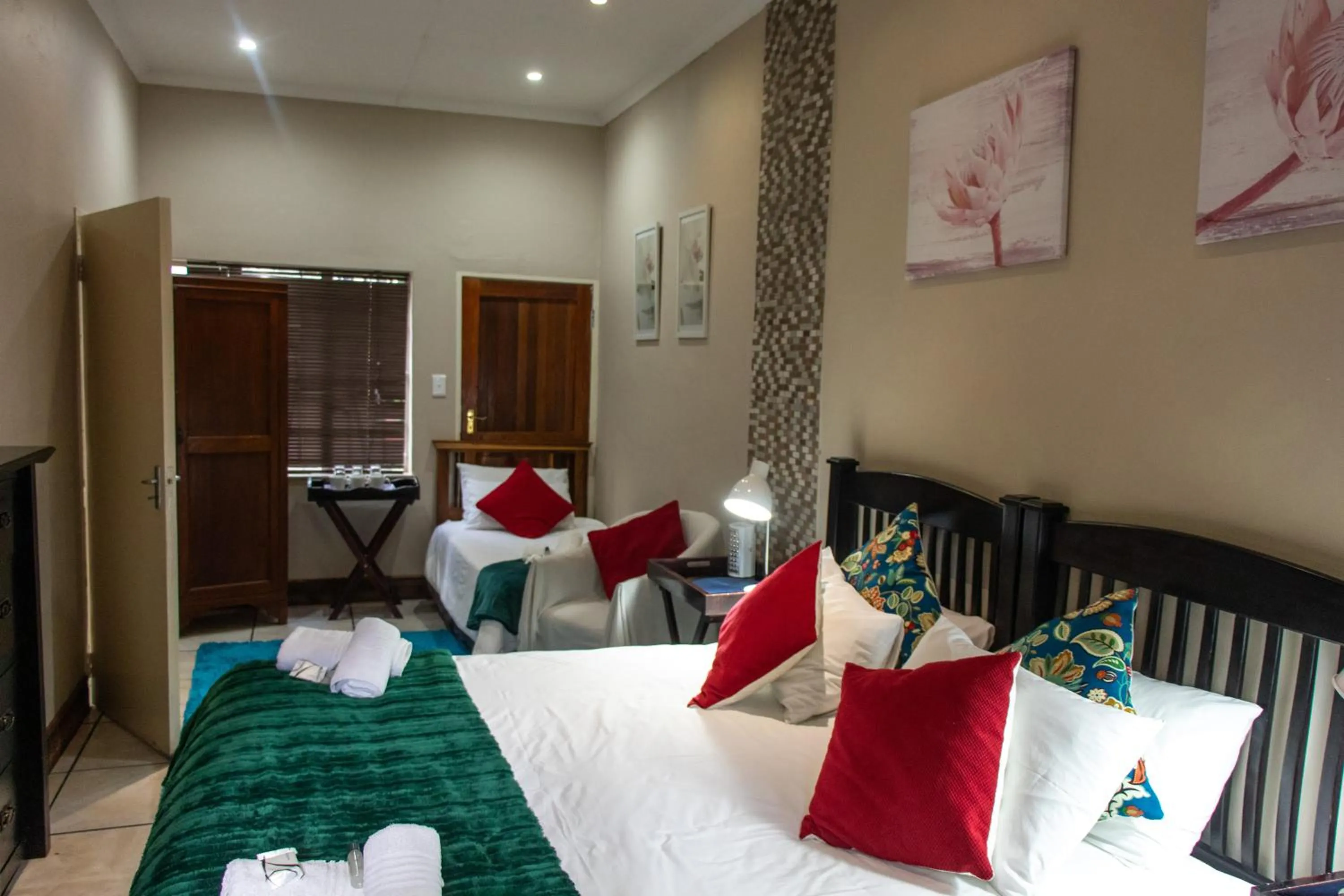 Bed in Riverbank Lodge