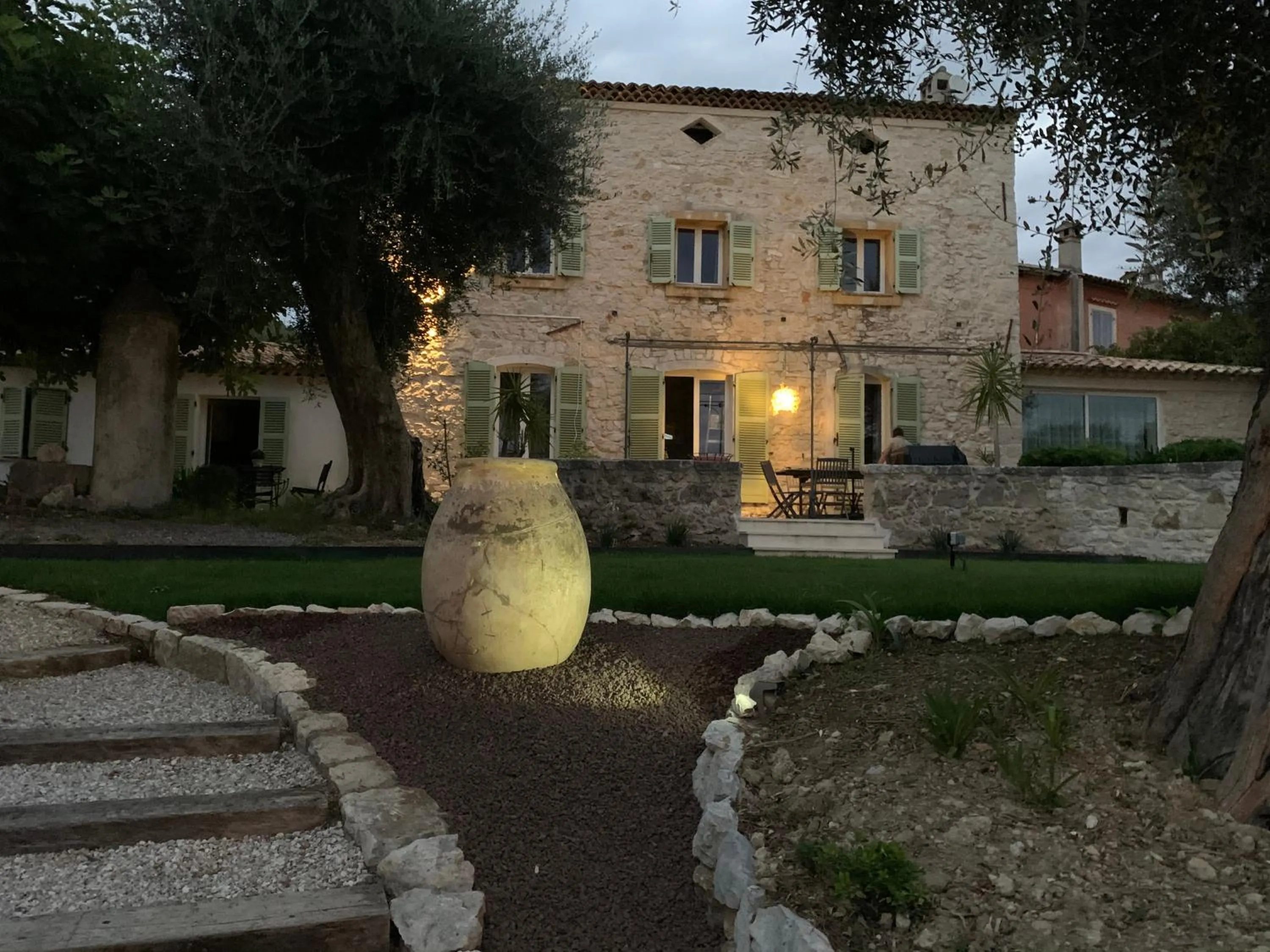 le mas des roses 1884