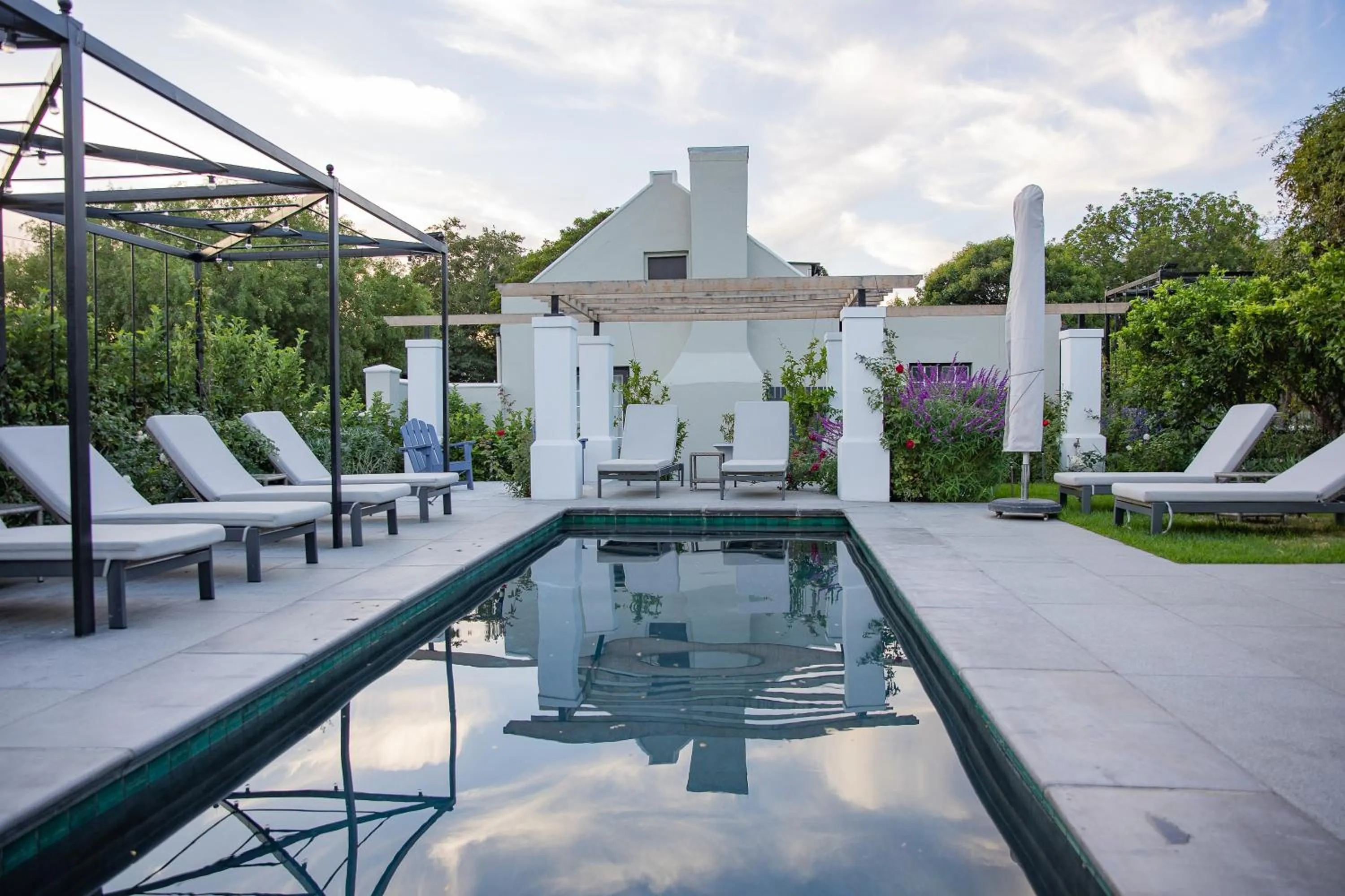 Swimming pool in Macaron Boutique Guest House