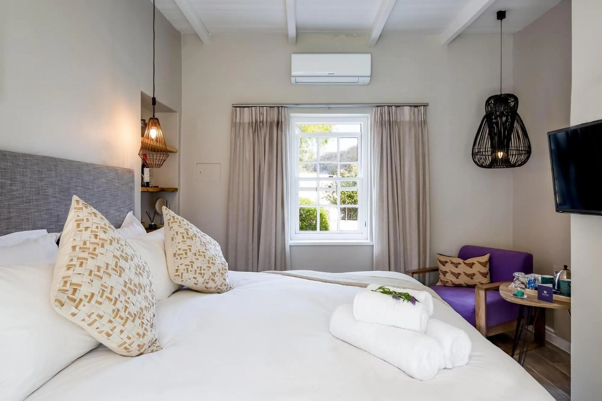 Bed in Macaron Boutique Guest House