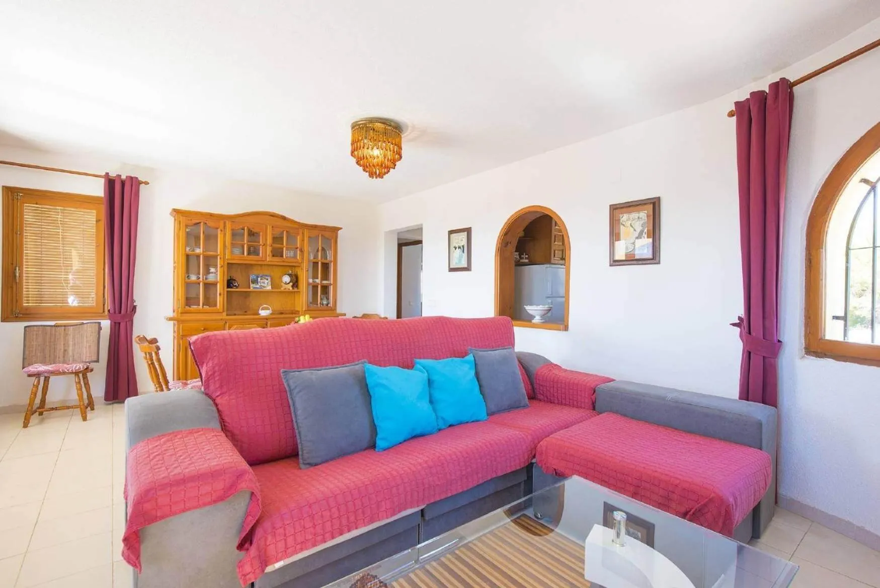 Communal lounge/ TV room in Villa Cactus - PlusHolidays