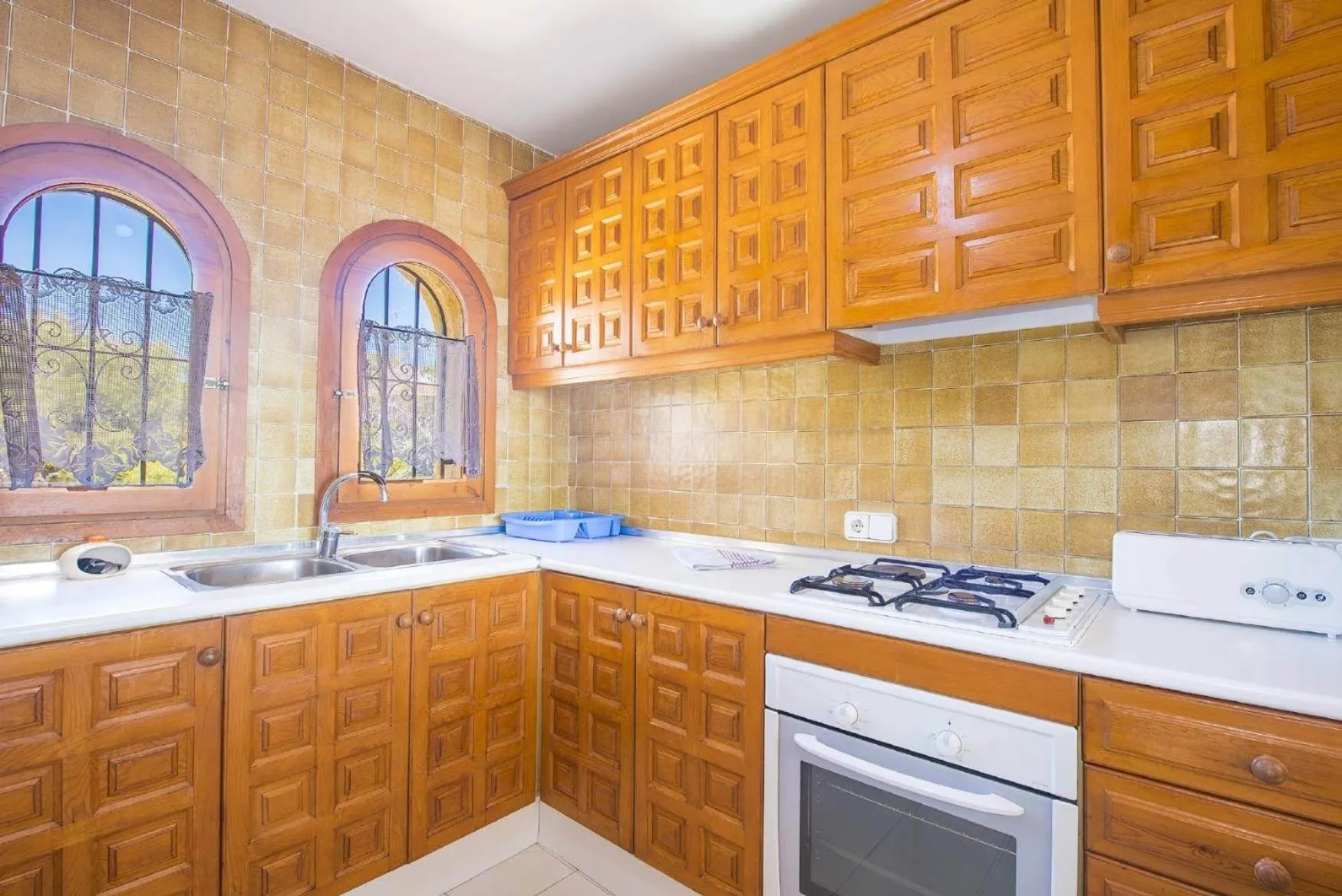 Kitchen or kitchenette in Villa Cactus - PlusHolidays