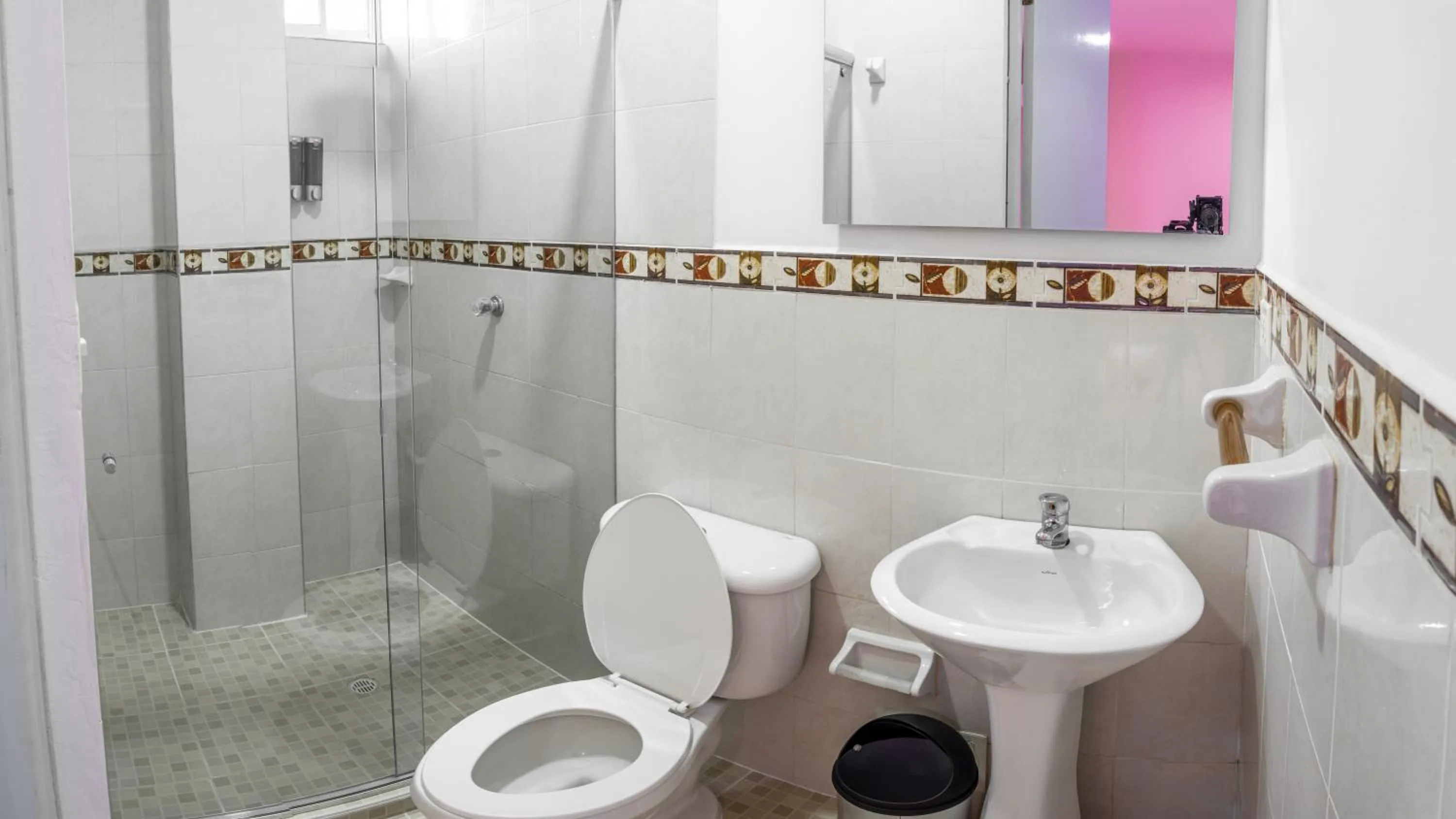 Shower in San Felicin Hostel