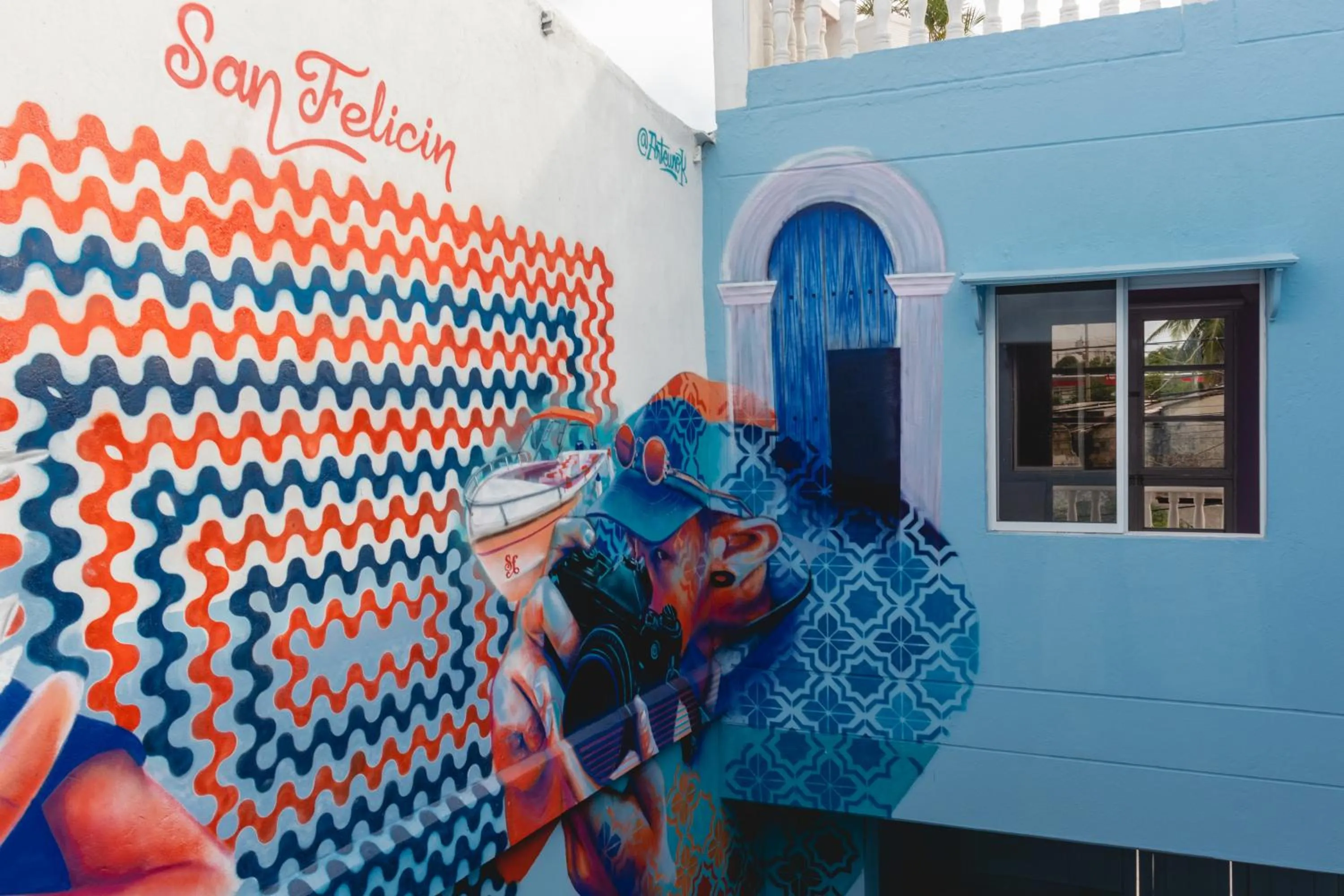 Area and facilities in San Felicin Hostel