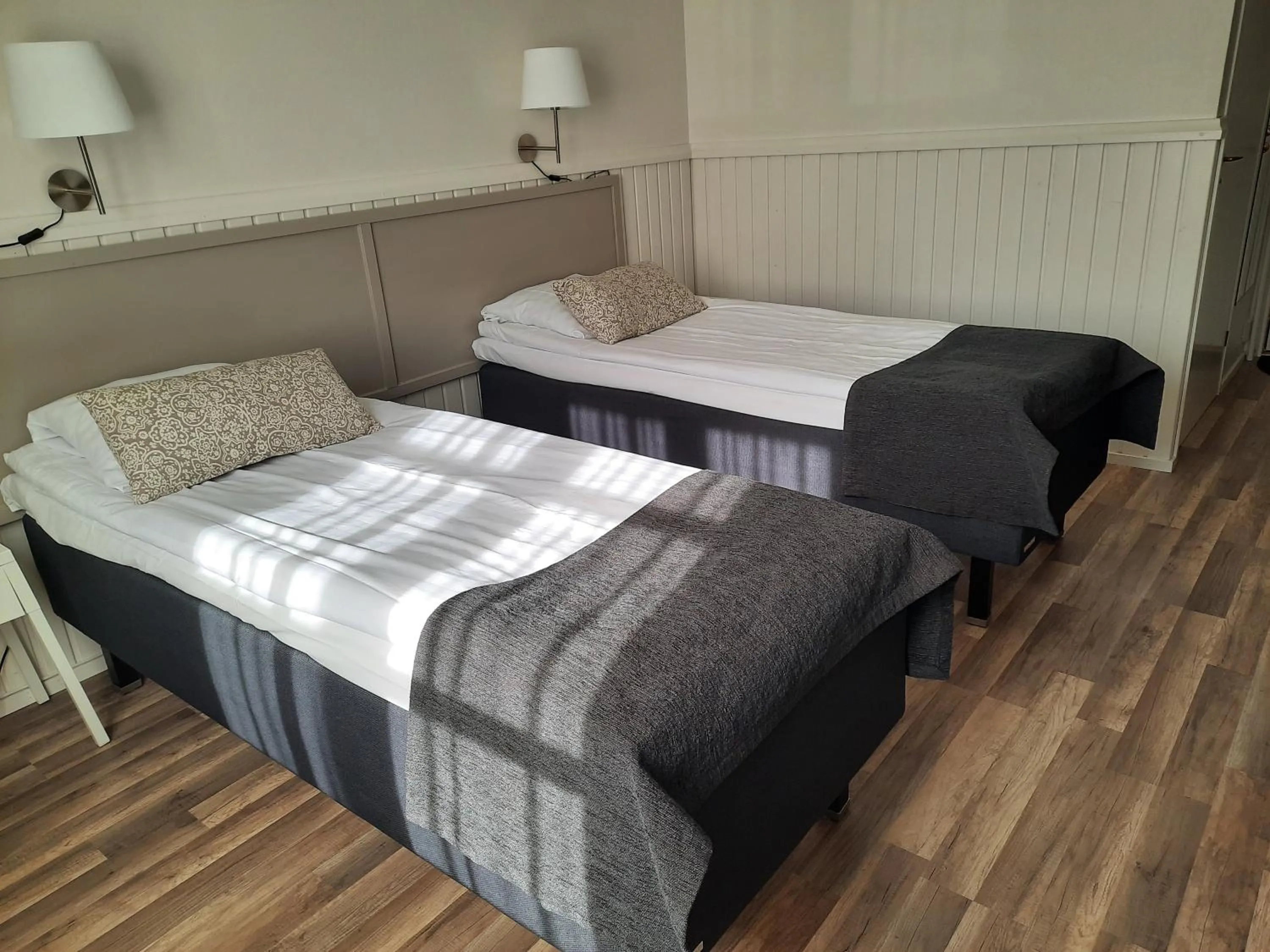 Bed in Juthbacka Hotell