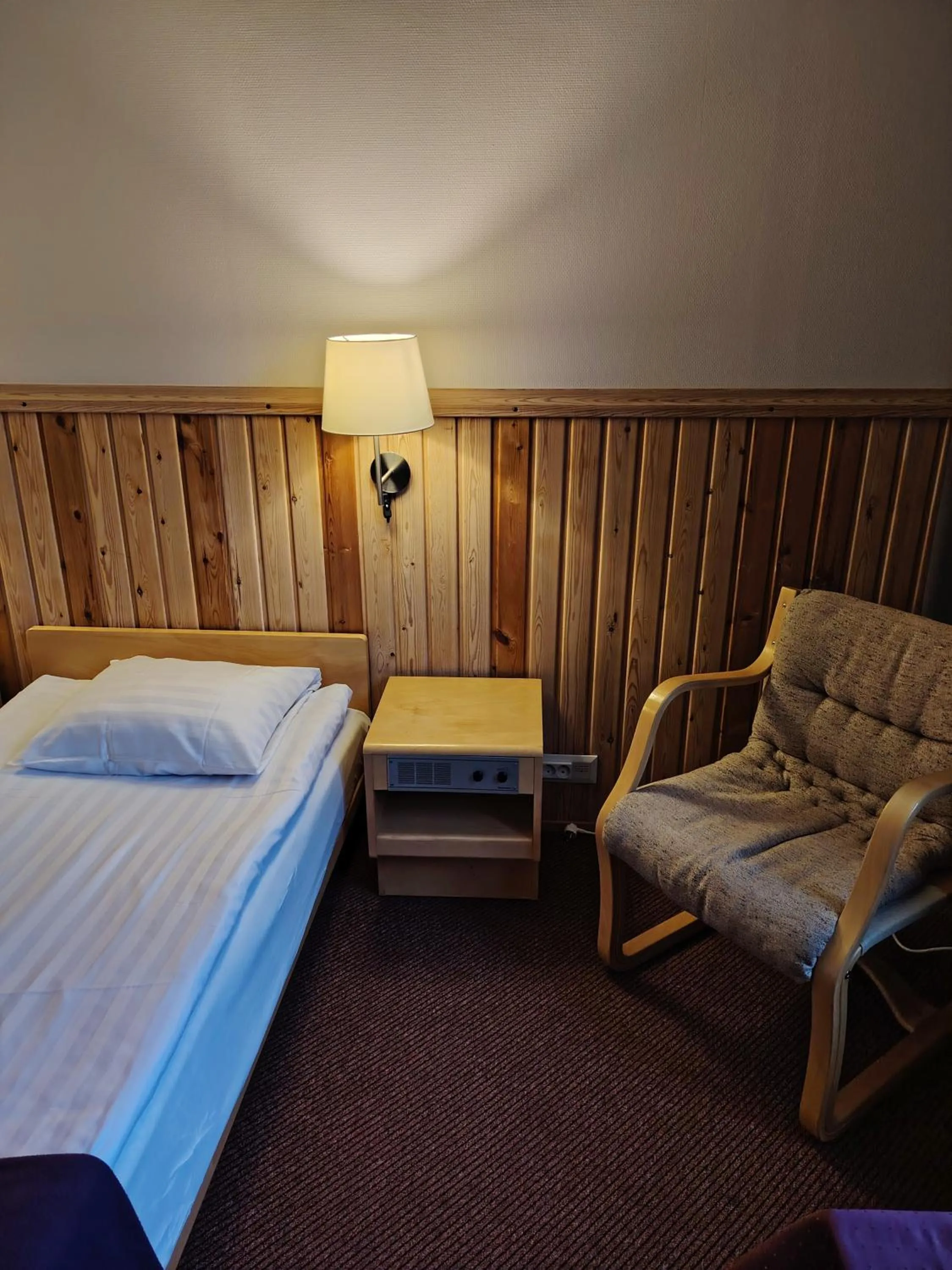 Bed in Juthbacka Hotell