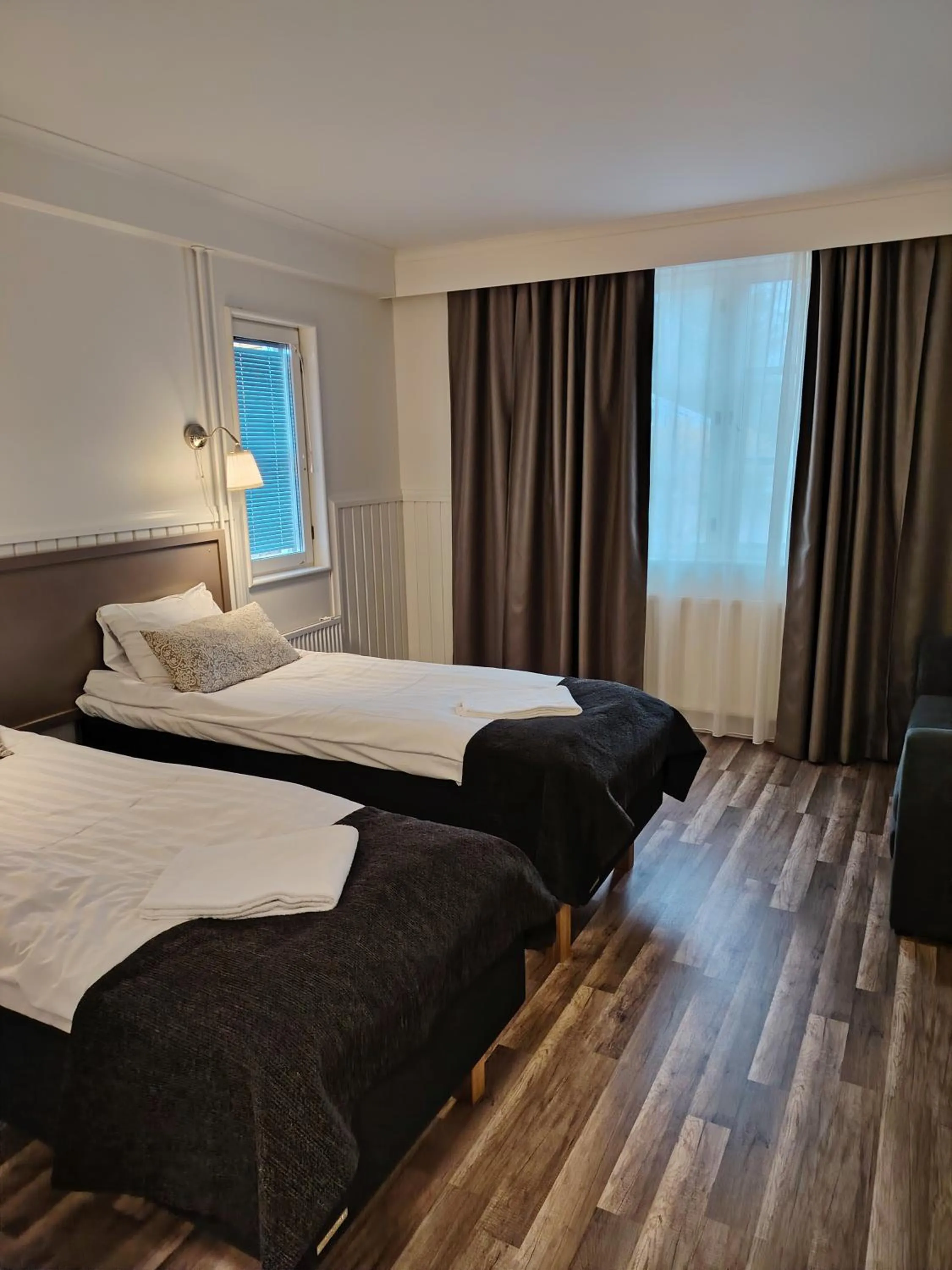 Bed in Juthbacka Hotell