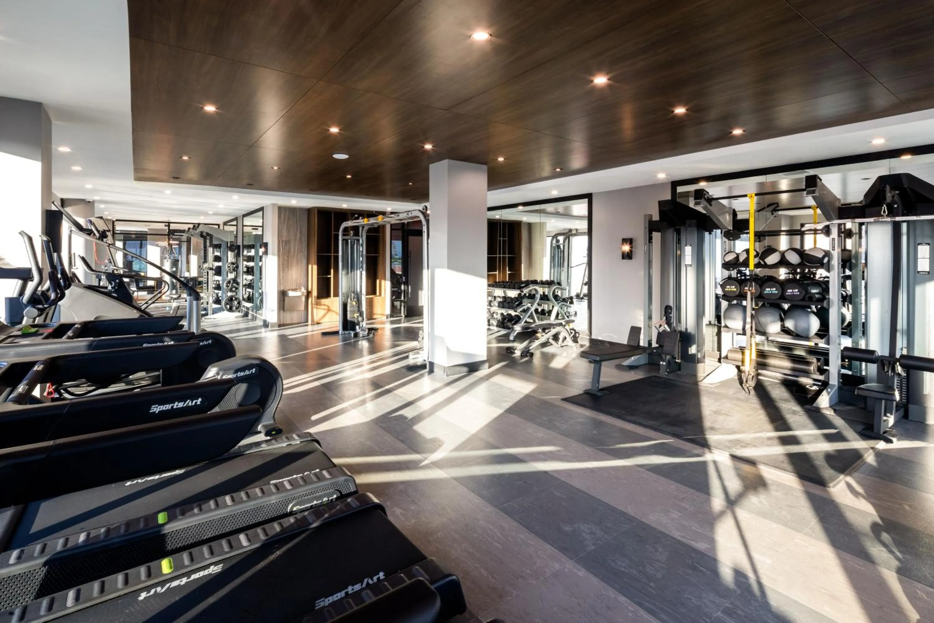 Fitness centre/facilities in Global Luxury Suites at The Arches