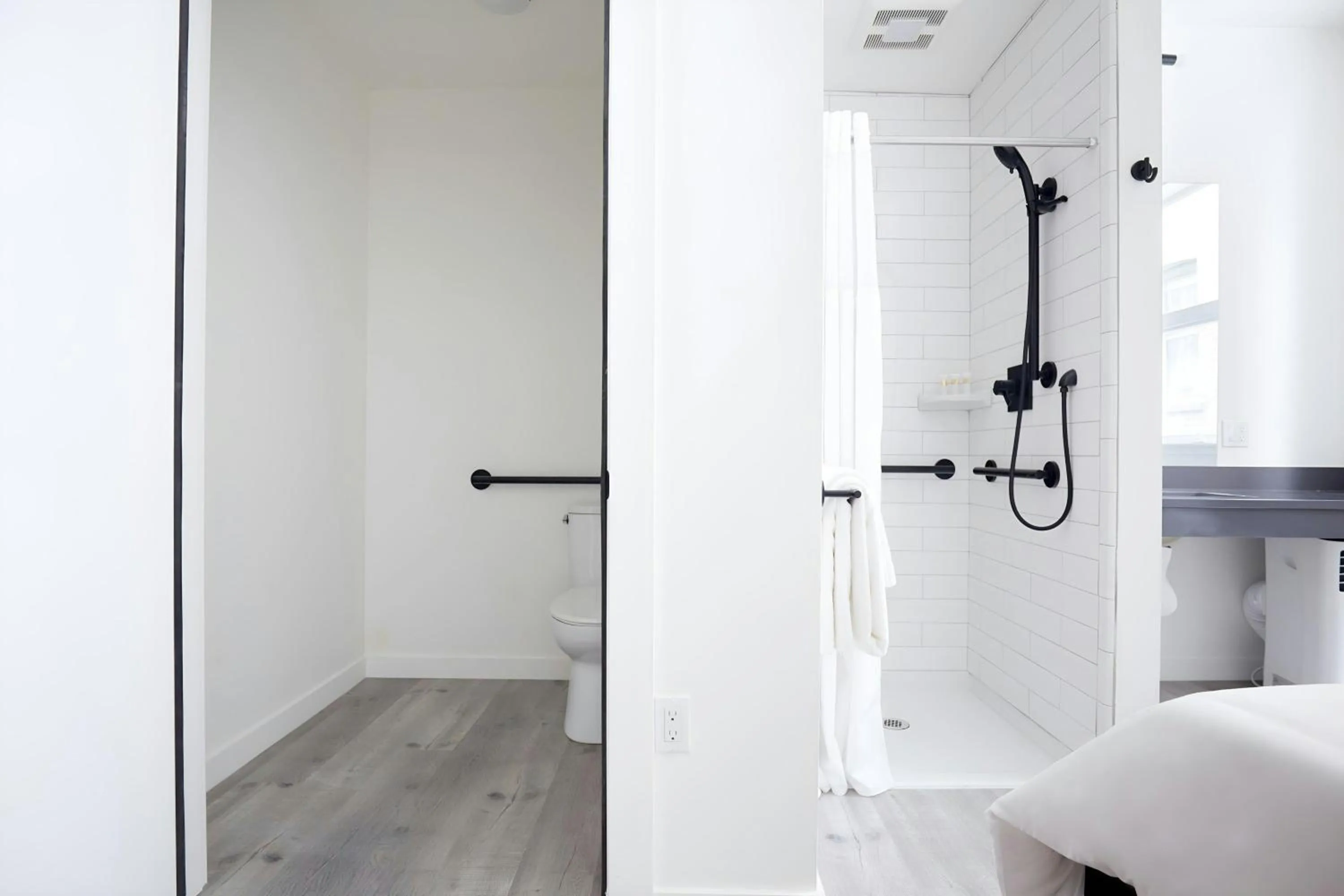 Bathroom in The Boylston Hotel Capitol Hill, Sonder by Marriott Bonvoy
