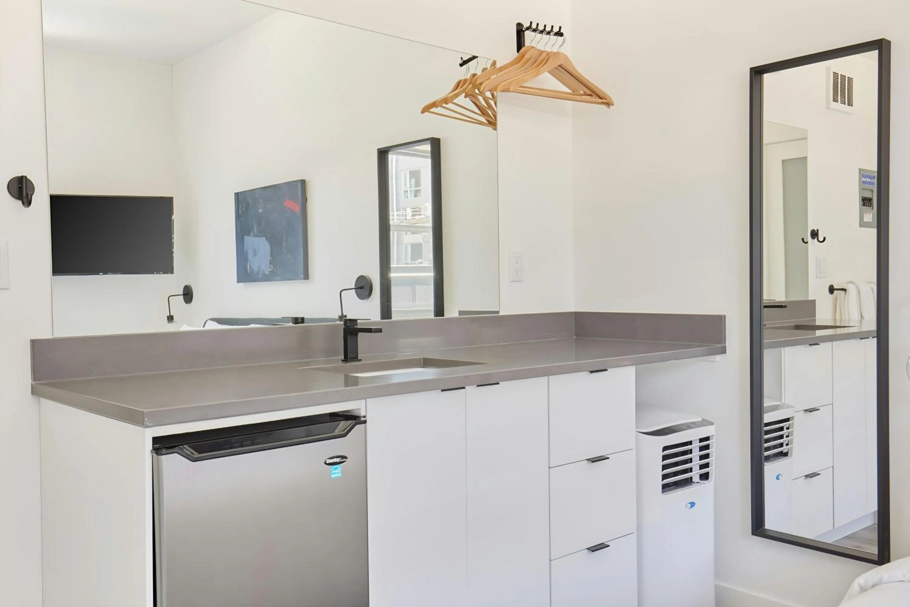 Bathroom in The Boylston Hotel Capitol Hill, Sonder by Marriott Bonvoy