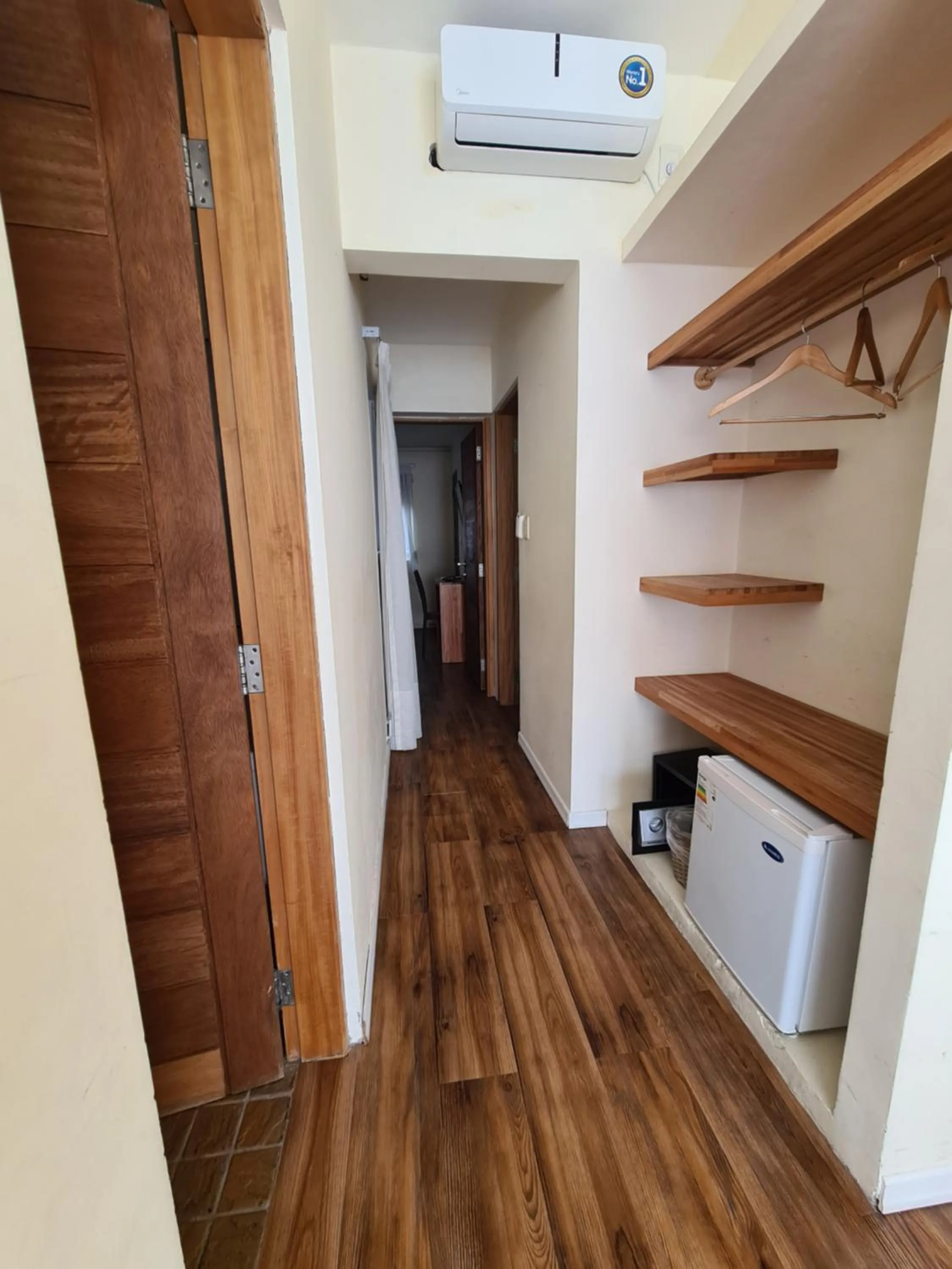 wardrobe in Nova Posada