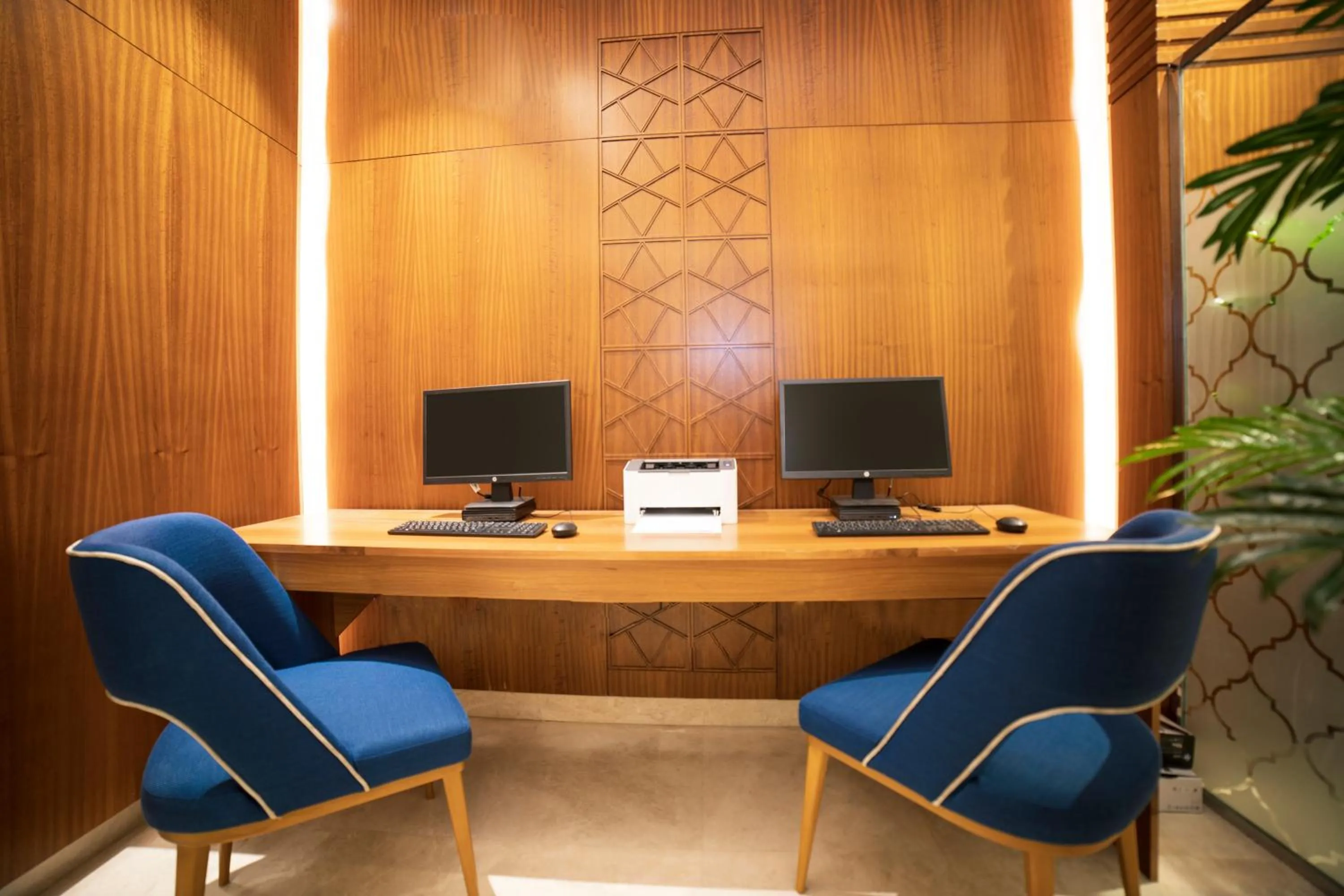 Business facilities in Swiss Blue Hotel - Hera