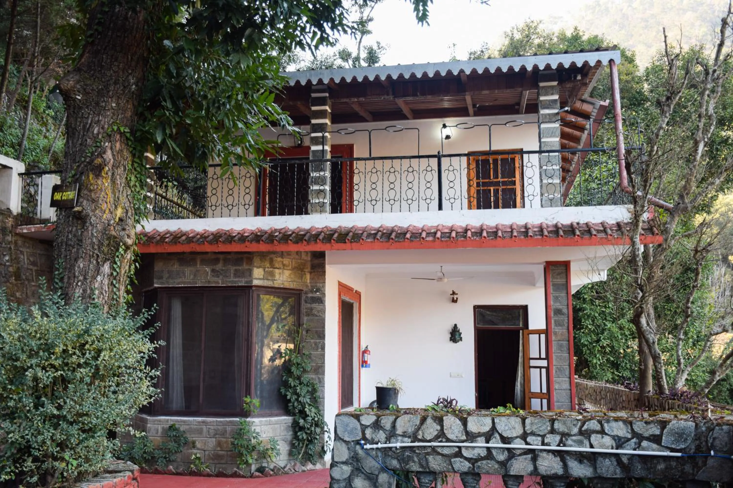 Mountain view in The Canadian Woods Resort