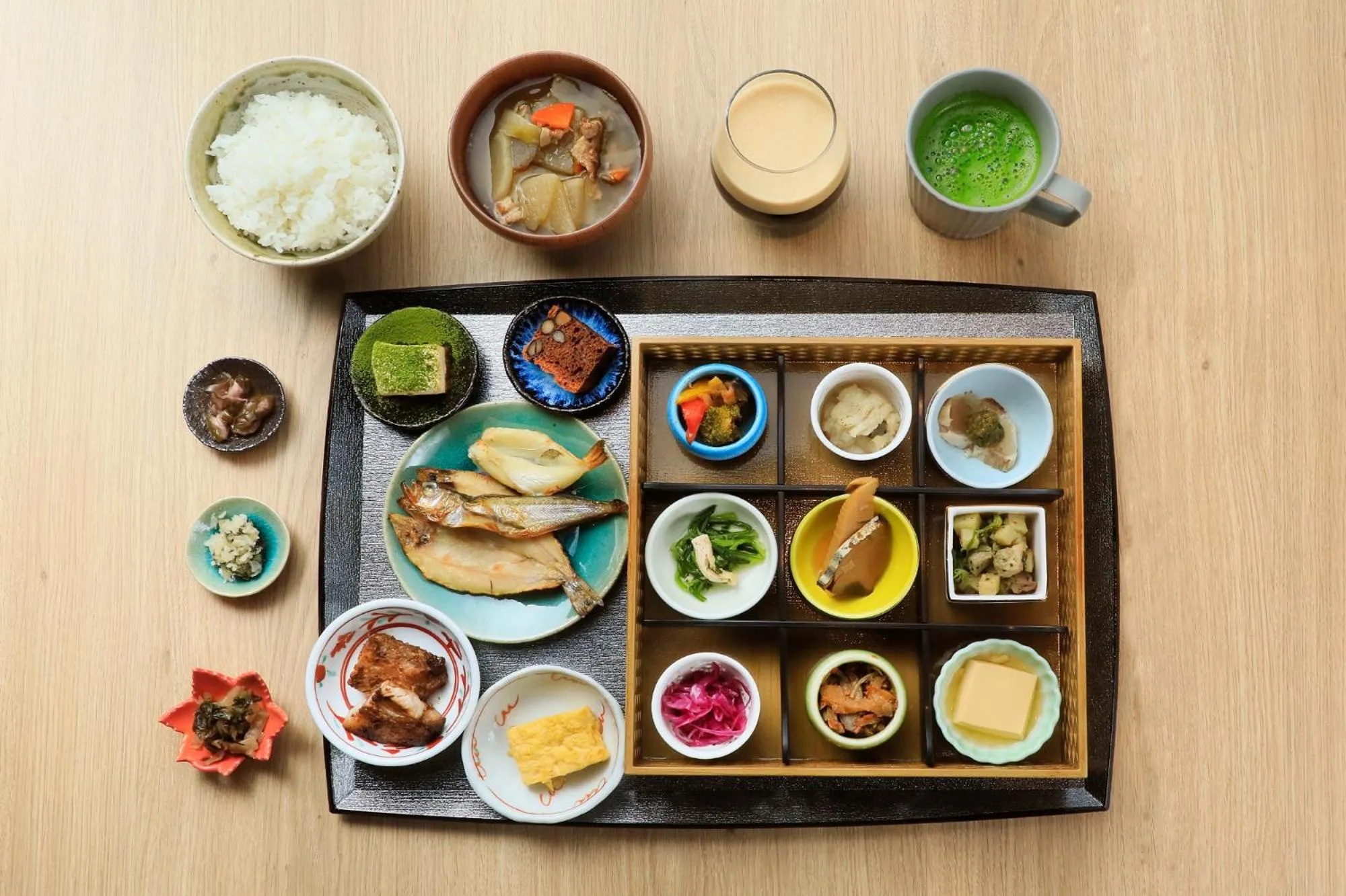 Food and drinks in Richmond Hotel Premier Kyoto Shijo