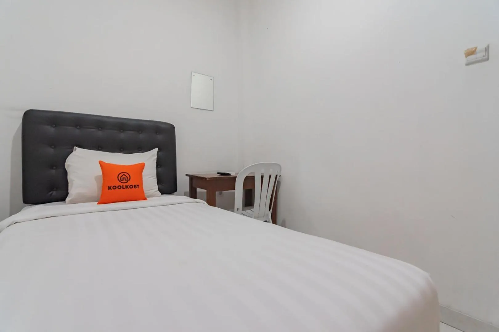 Bedroom in KoolKost near Alun Alun Kota Bandung 2 - Male Only