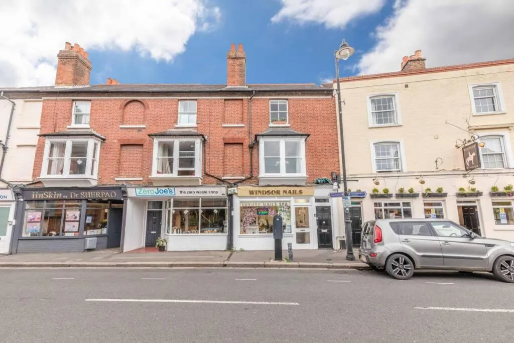 Windsor Town Centre Victorian townhouse sleeps 6