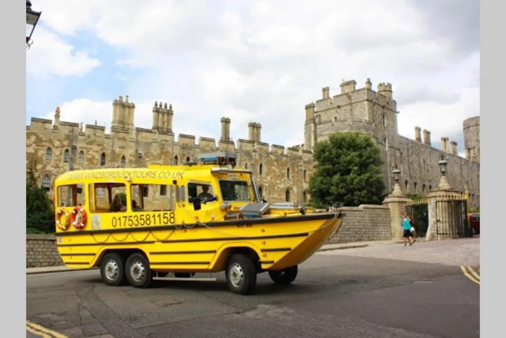 Windsor Town Centre Victorian townhouse sleeps 6