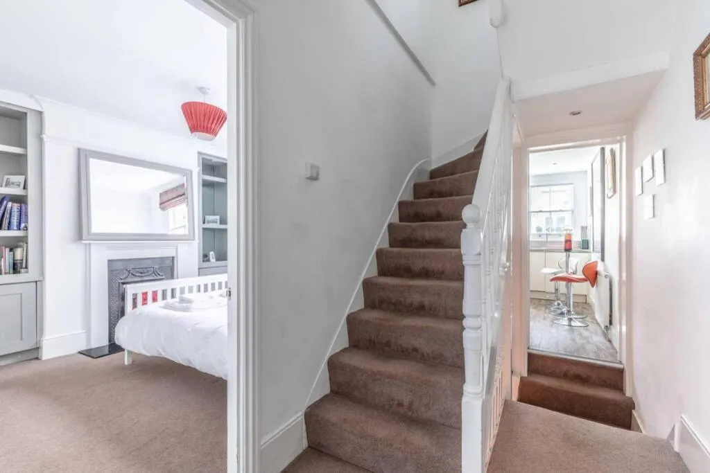 Windsor Town Centre Victorian townhouse sleeps 6