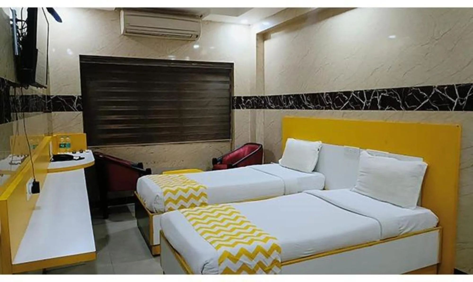 Bed in Via Stalin Pleasant Park - Triplicane