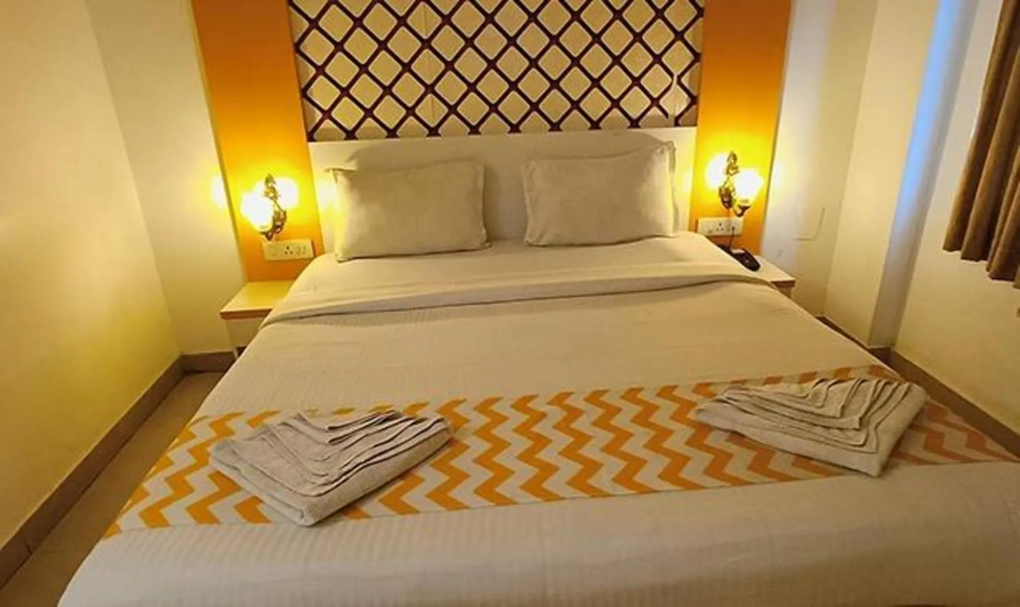 Bed in Via Stalin Pleasant Park - Triplicane