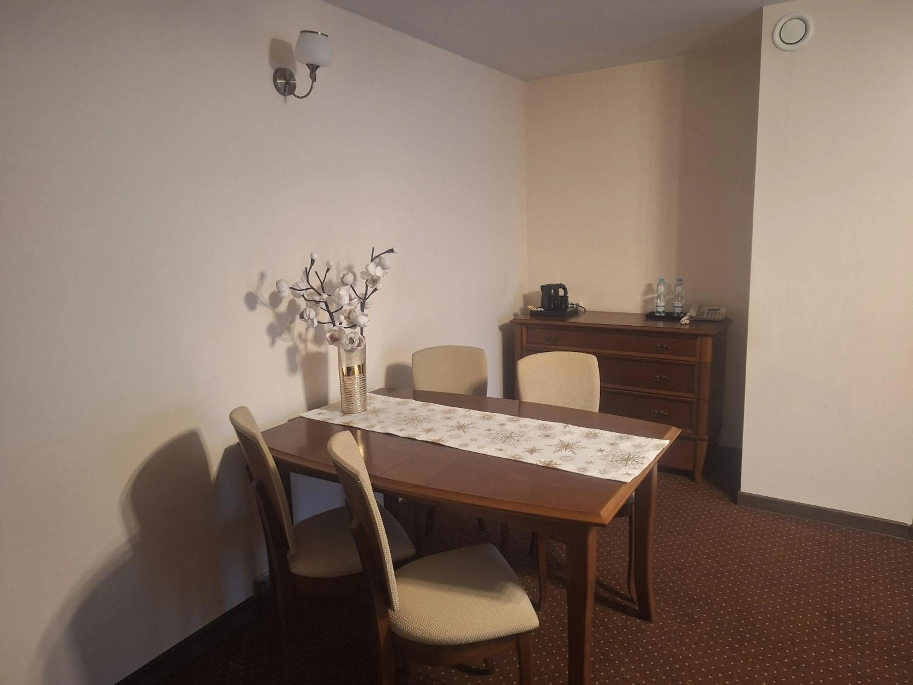 Hotel w Dobieszkowie