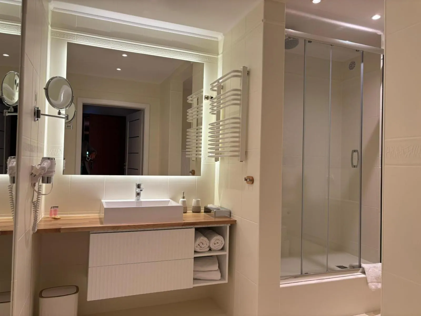 Hotel w Dobieszkowie