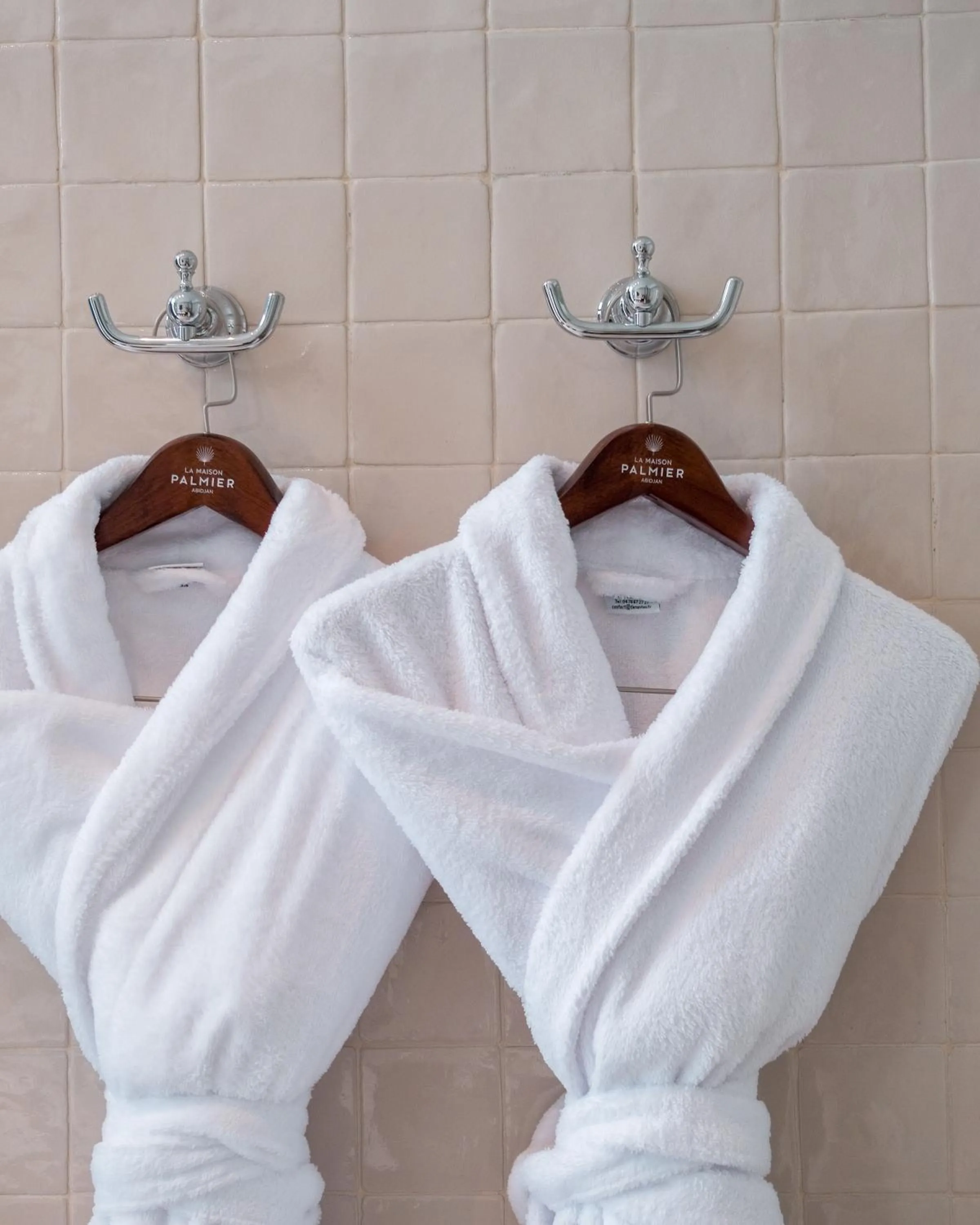 Bathroom in La Maison Palmier Abidjan, a Member of Design Hotels