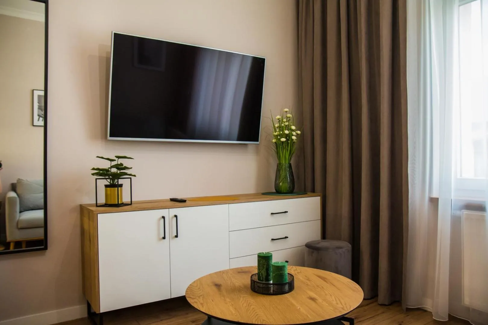 TV and multimedia in Piernikowe by Rentoom