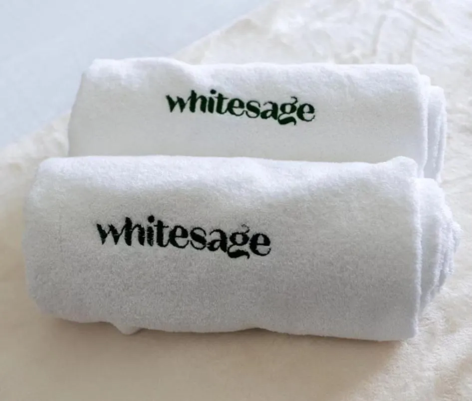 White Sage - Fountain View Stylish Apt With Spacious Terrace